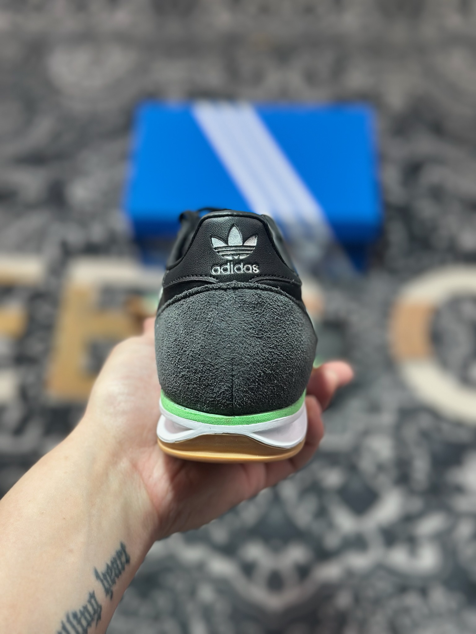 AD Originals SL 72 黑白灰 经典复古轻便休闲运动慢跑鞋 JH7390