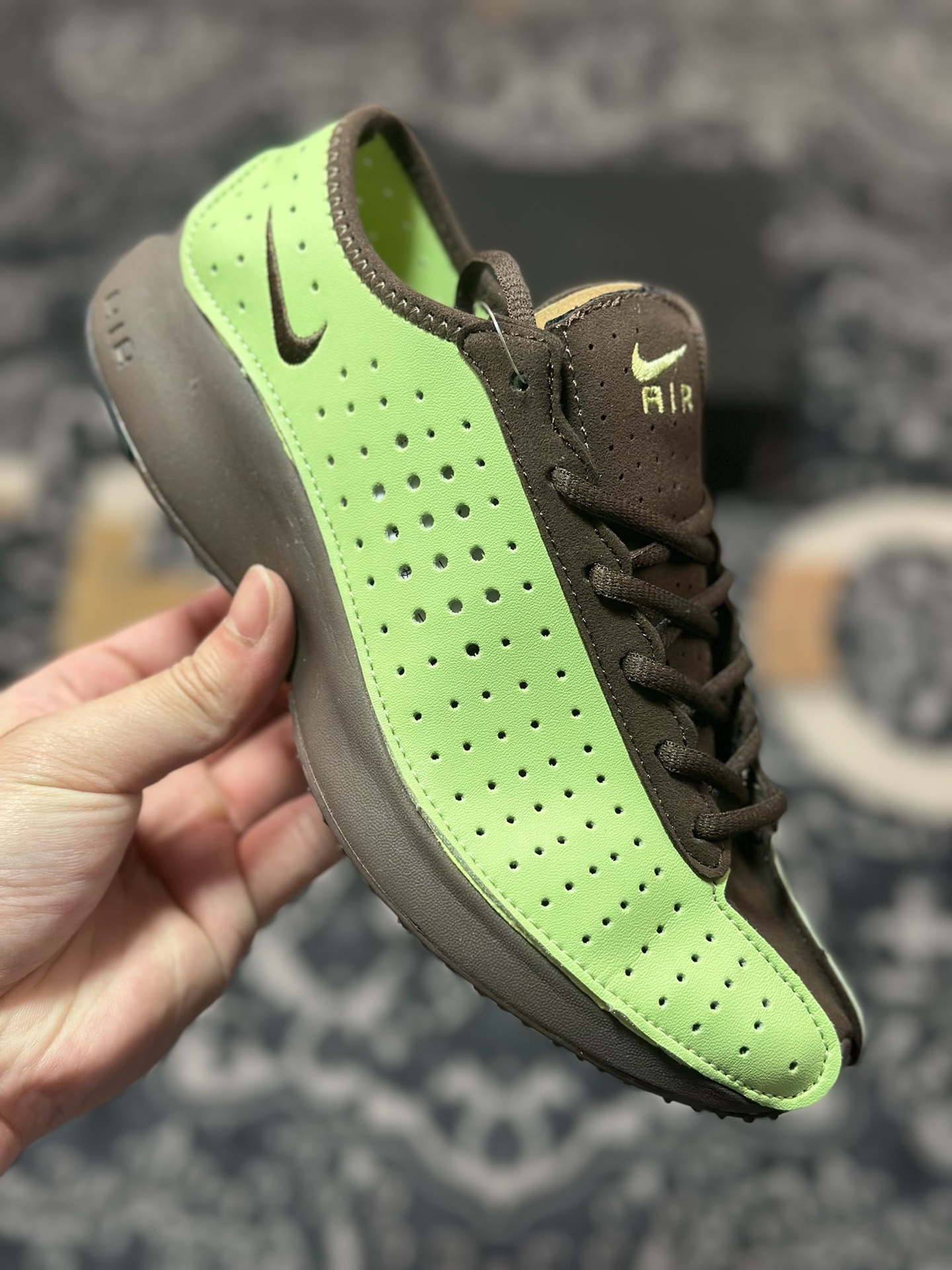 Nike Air Superfly 舒适百搭防滑耐磨 低帮跑步鞋 女款 棕绿色 HJ8082-302