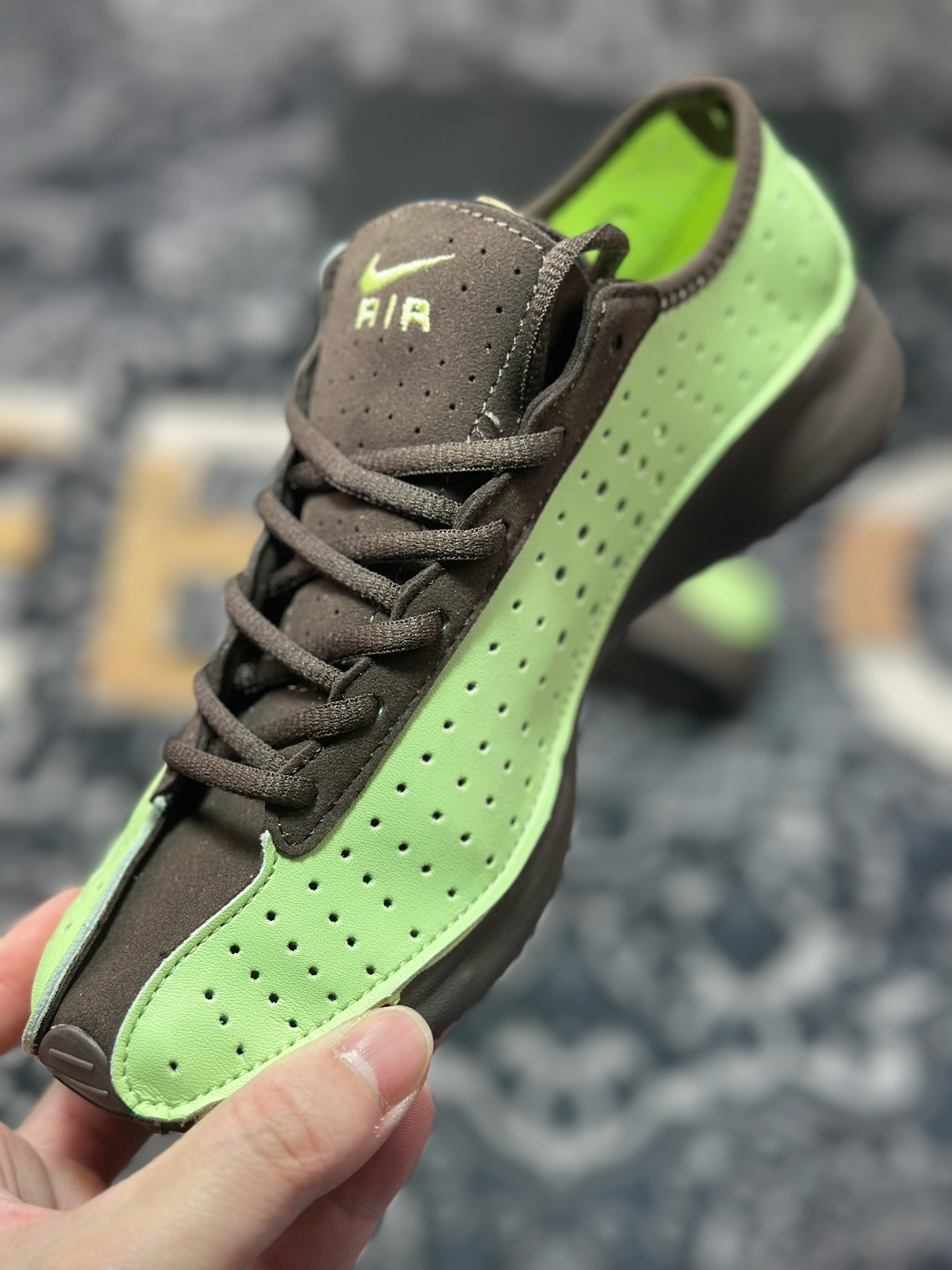 Nike Air Superfly 舒适百搭防滑耐磨 低帮跑步鞋 女款 棕绿色 HJ8082-302