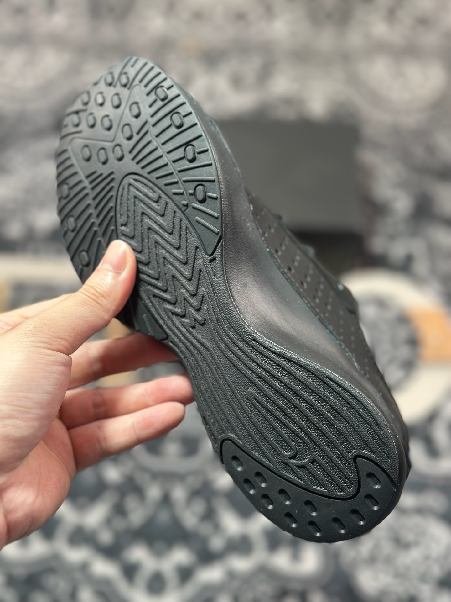 A8200 原装级别 Nike Air Superfly 舒适百搭防滑耐磨 低帮跑步鞋 女款 黑色 HJ8082-002
