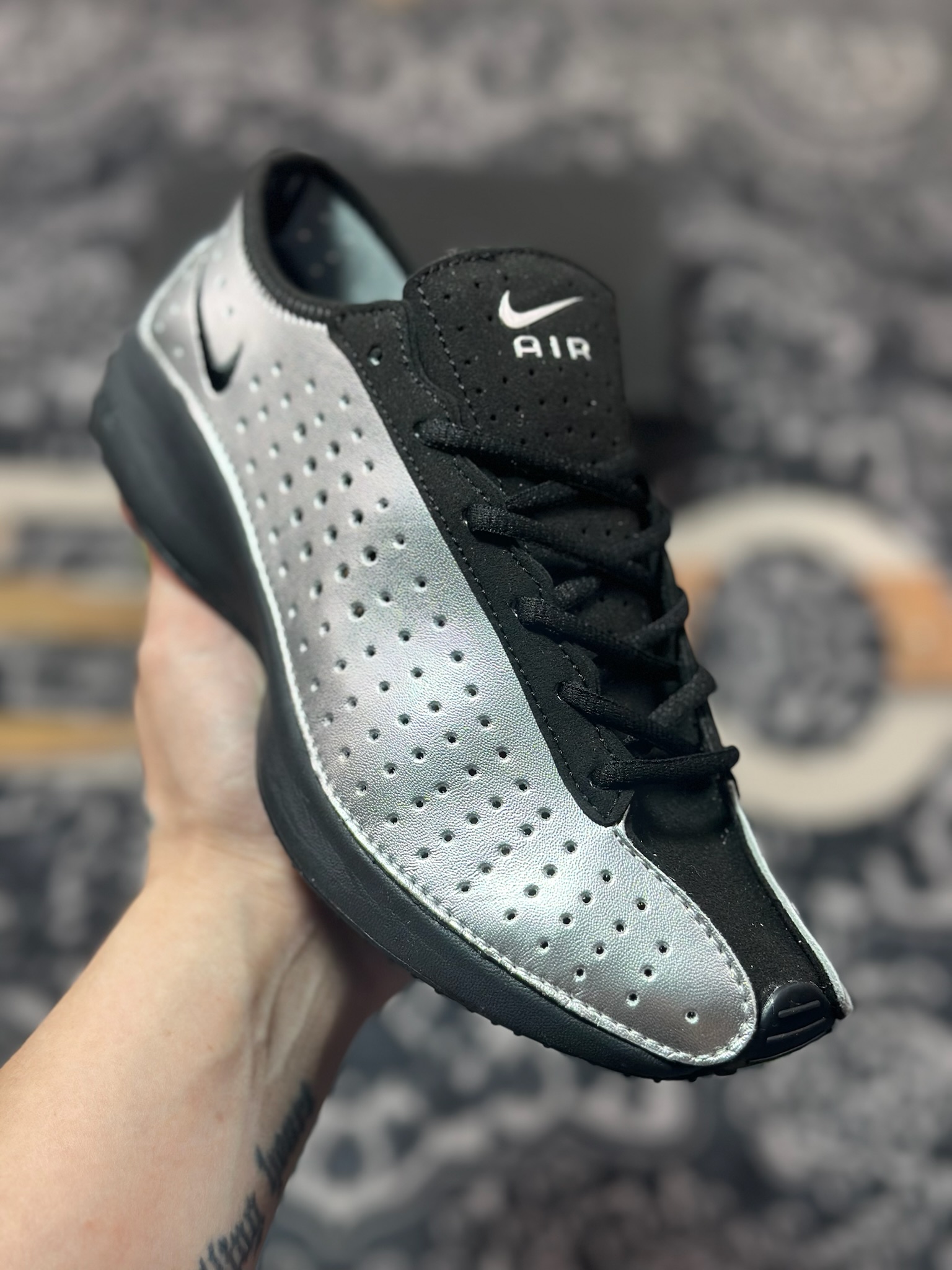 A8200 原装级别 Nike Air Superfly 舒适百搭防滑耐磨 低帮跑步鞋 女款 银色 HJ8082-601
