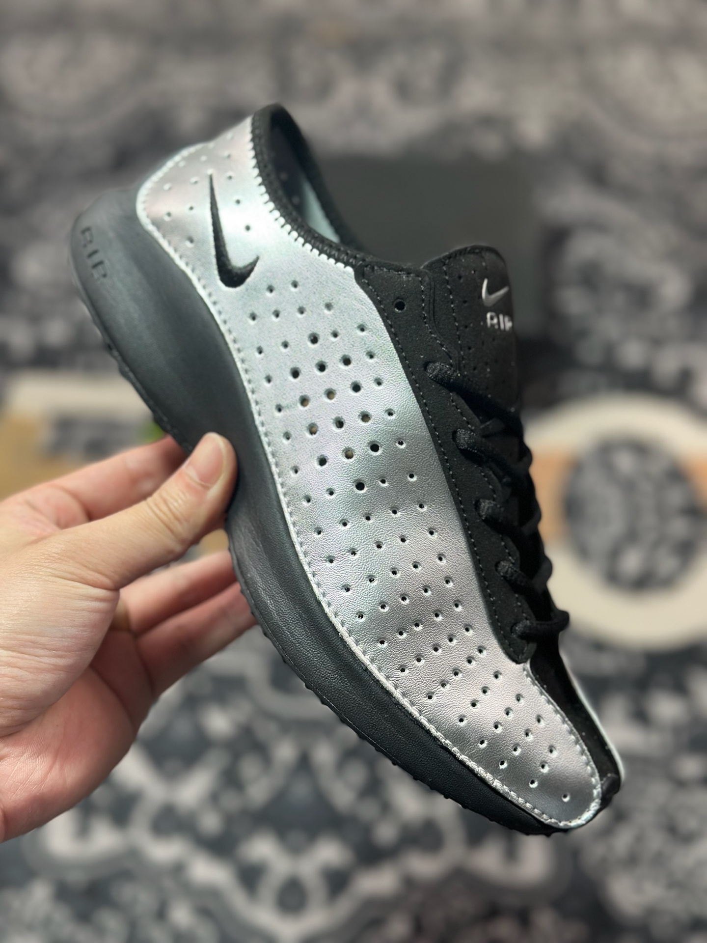 A8200 原装级别 Nike Air Superfly 舒适百搭防滑耐磨 低帮跑步鞋 女款 银色 HJ8082-601