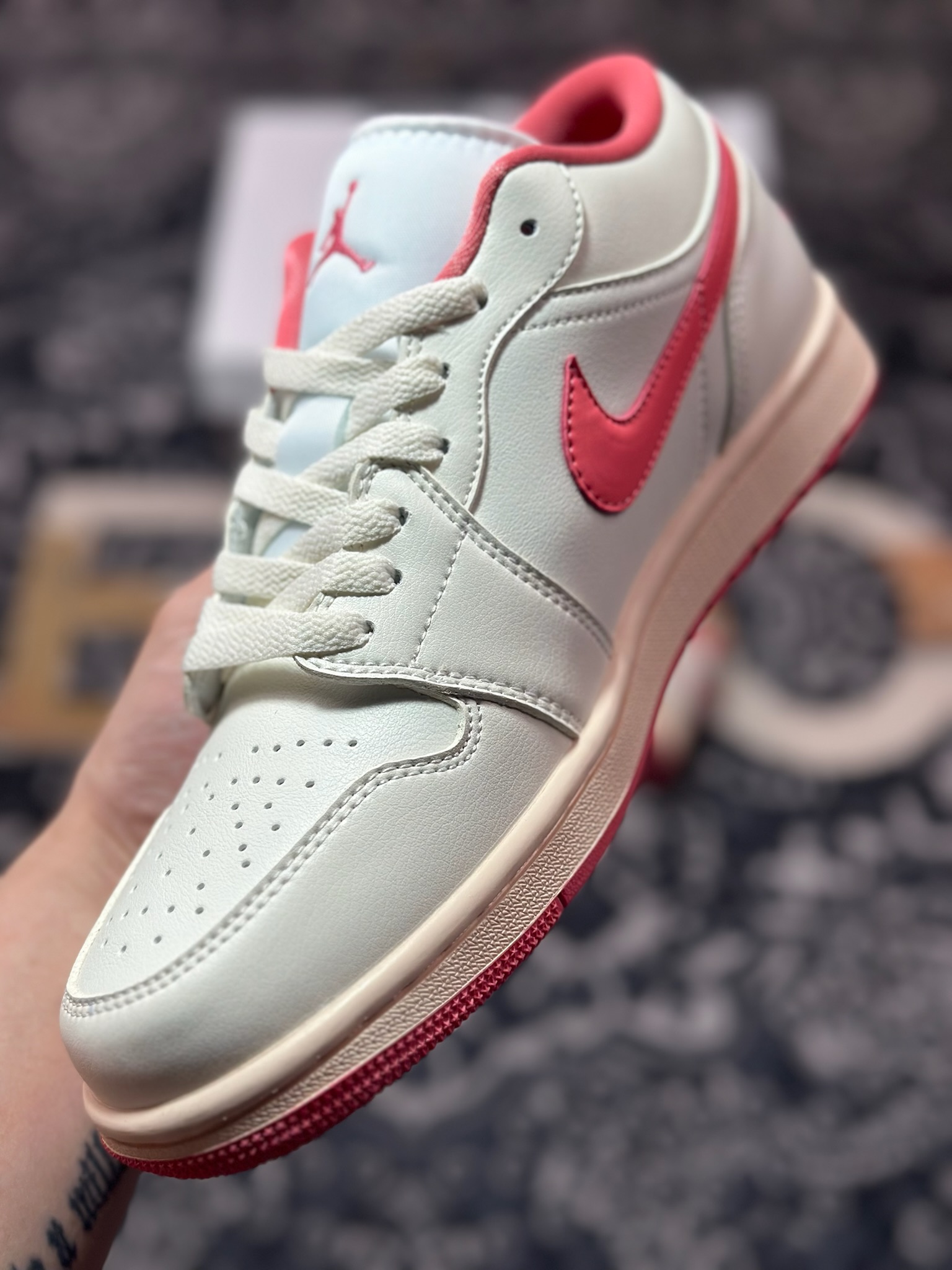 A6200 原装级别 Air Jordan 1 Low 复古白粉 DC0774-109