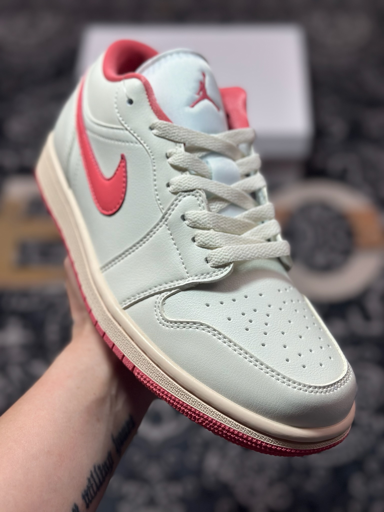 A6200 原装级别 Air Jordan 1 Low 复古白粉 DC0774-109