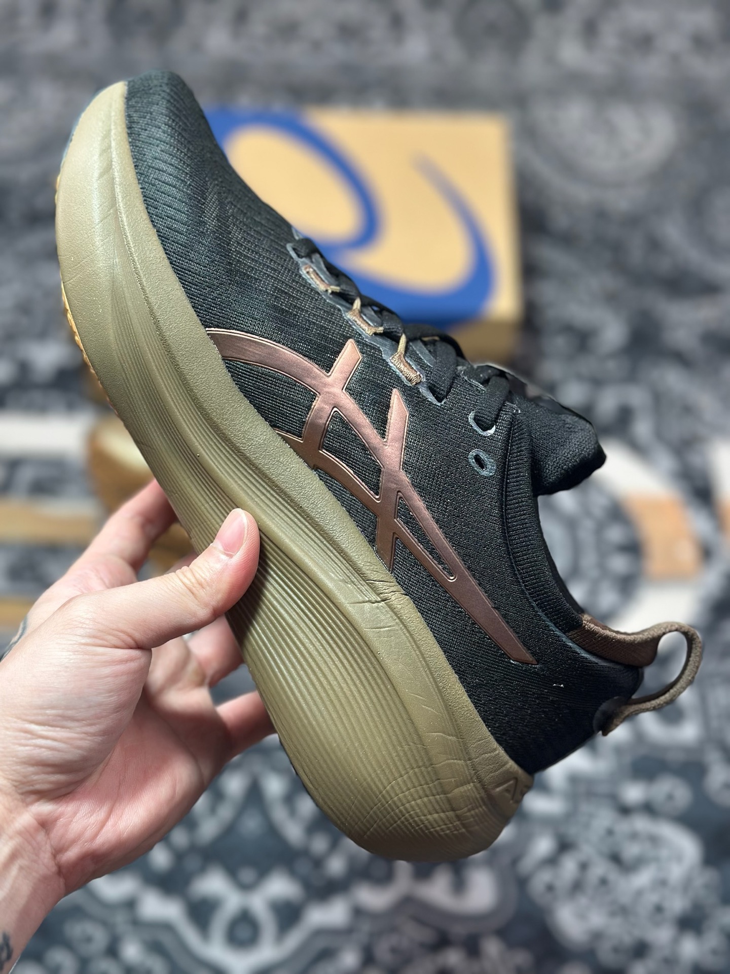 A7200 原装级别 Asics Gel-Nimbus 27 黑金 亚瑟士27代舒适轻盈休闲跑步鞋