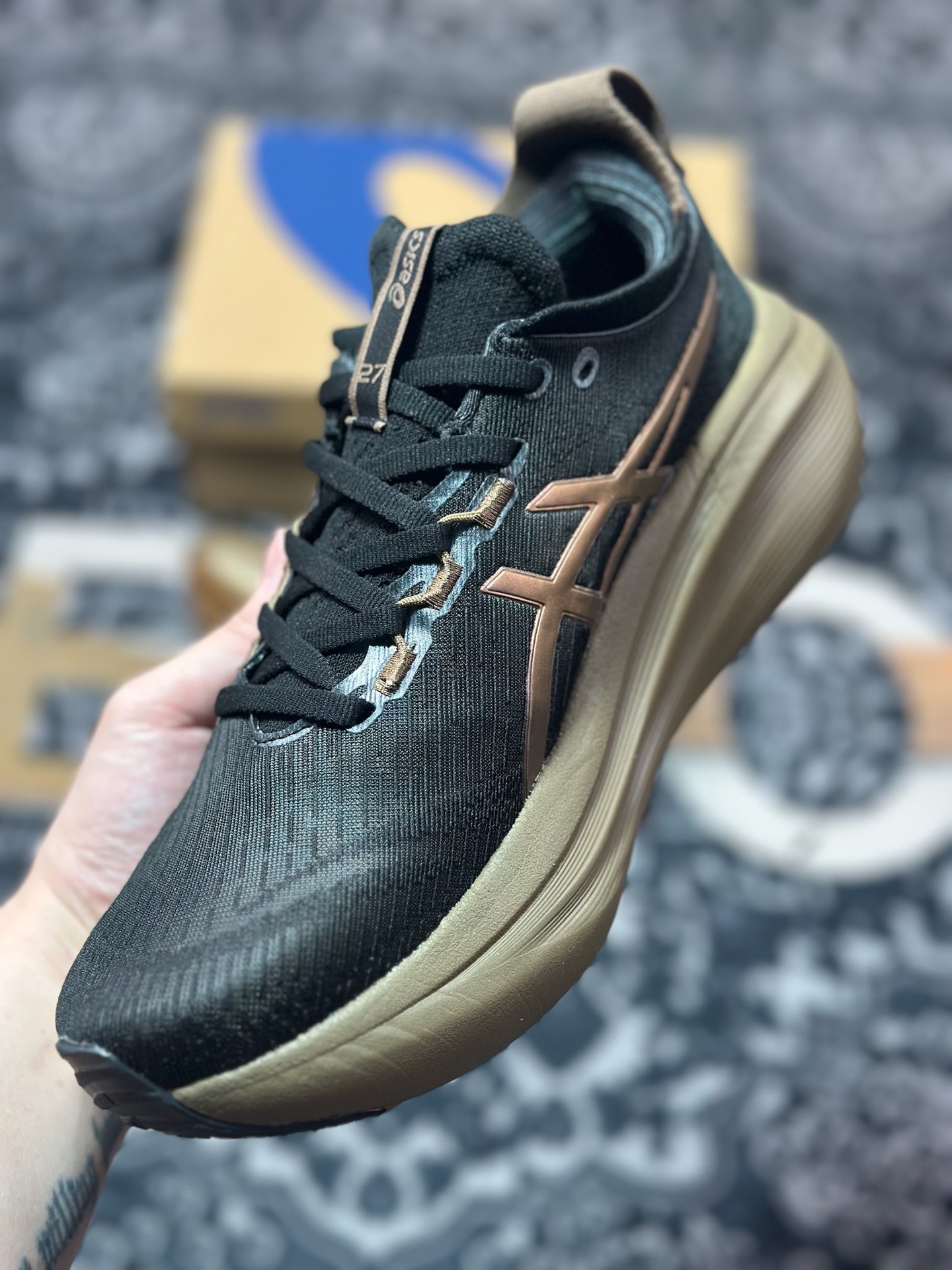 A7200 原装级别 Asics Gel-Nimbus 27 黑金 亚瑟士27代舒适轻盈休闲跑步鞋