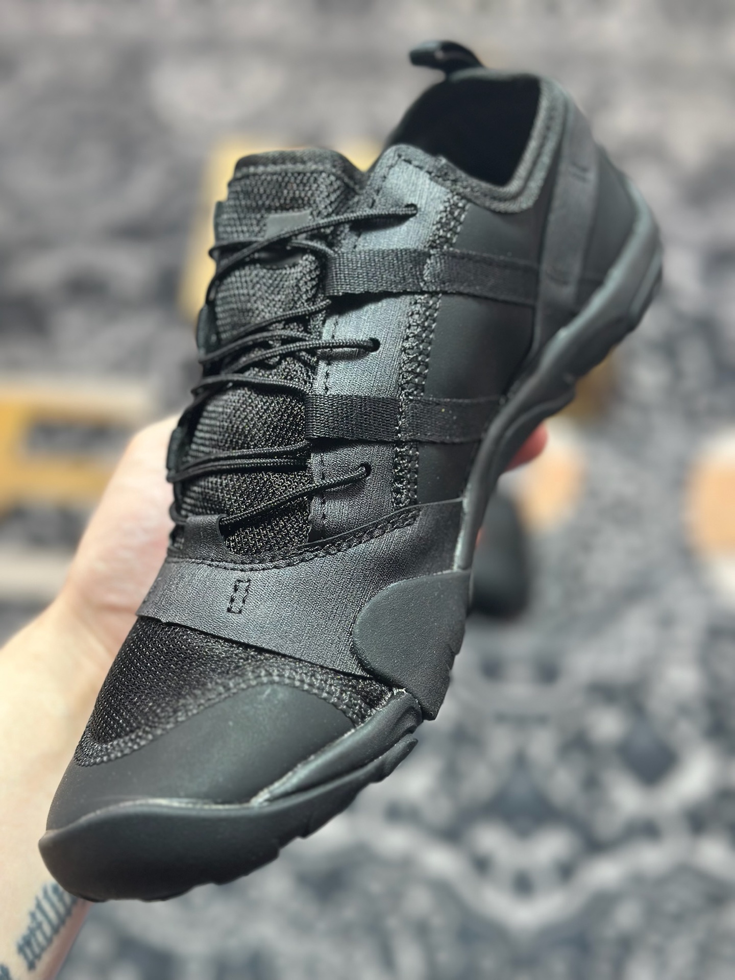 B0240 原装级别ISSEY MIYAKE/三宅一生 x New Balance MT10 舒适时尚 减震耐磨 低帮 生活休闲鞋 男女同款 黑色 M10OIS