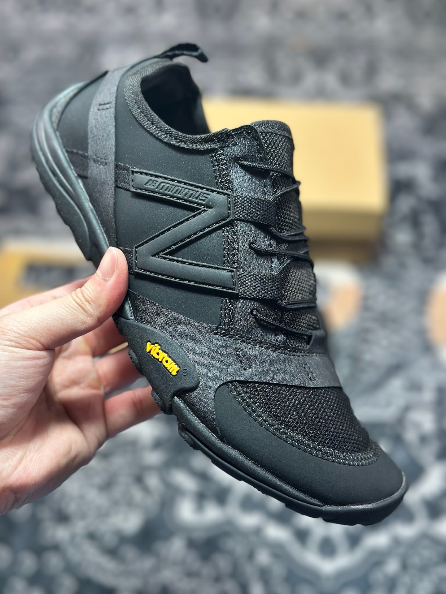 B0240 原装级别ISSEY MIYAKE/三宅一生 x New Balance MT10 舒适时尚 减震耐磨 低帮 生活休闲鞋 男女同款 黑色 M10OIS