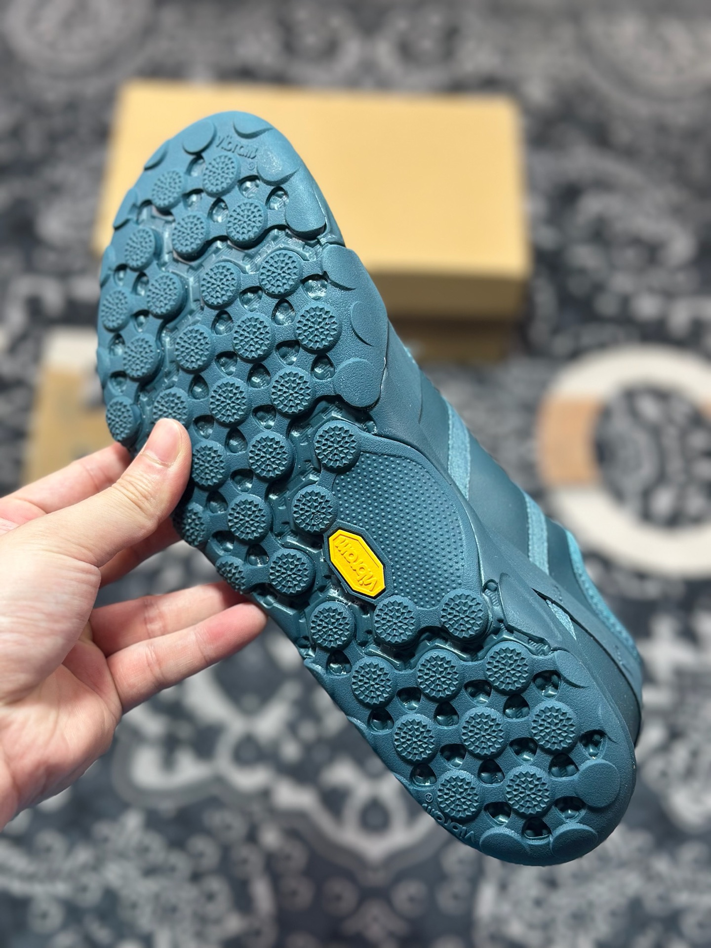 B0240 原装级别 ISSEY MIYAKE/三宅一生 x New Balance NB YARU MT10O 舒适时尚 减震耐磨 低帮 生活休闲鞋 男女同款 绿色 MT10OIY