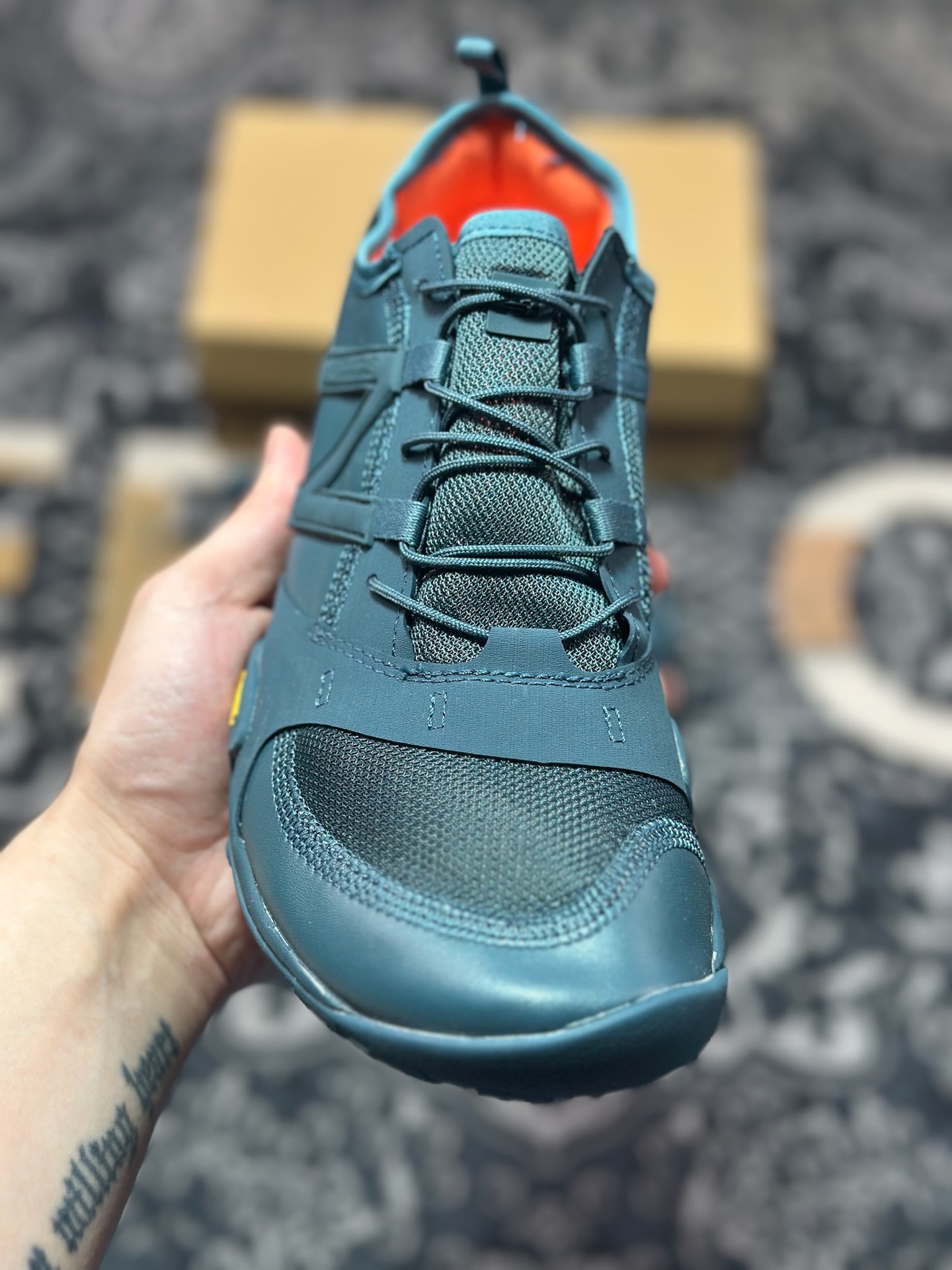 B0240 原装级别 ISSEY MIYAKE/三宅一生 x New Balance NB YARU MT10O 舒适时尚 减震耐磨 低帮 生活休闲鞋 男女同款 绿色 MT10OIY