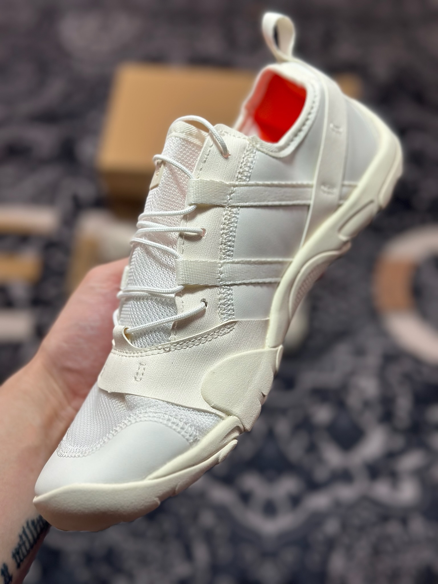 B0240 原装级别ISSEY MIYAKE/三宅一生 x New Balance MT10 舒适时尚 减震耐磨 低帮 生活休闲鞋 男女同款 白色 M10OIM