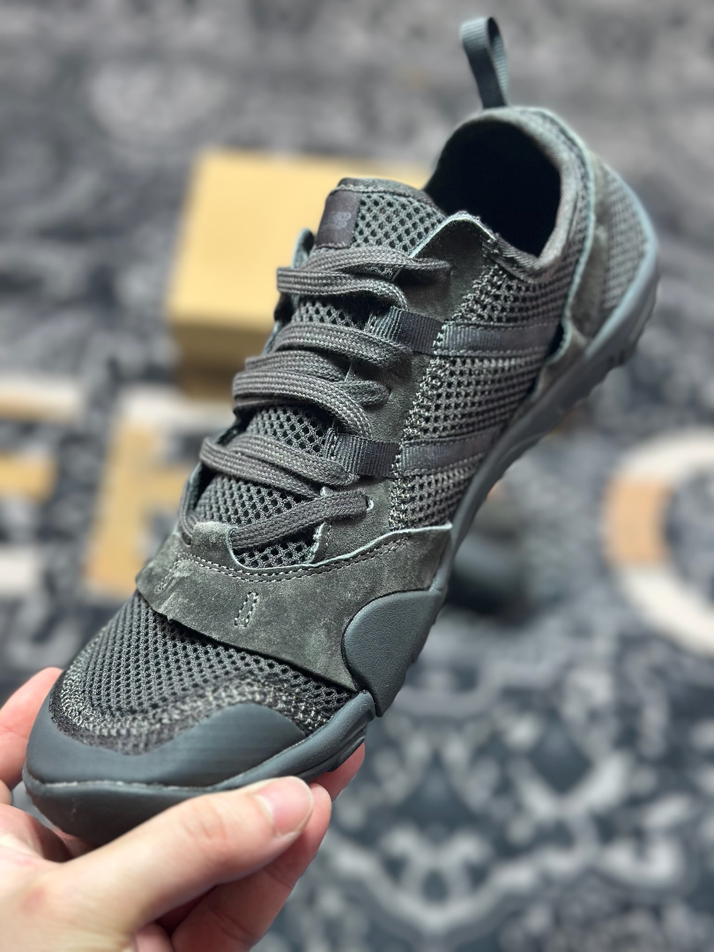 B0240 原装级别New Balance MT10 薄底赤足鞋 防滑耐磨平衡轻便 低帮 休闲城市通勤跑步鞋 男款 黑色 MT10OAC