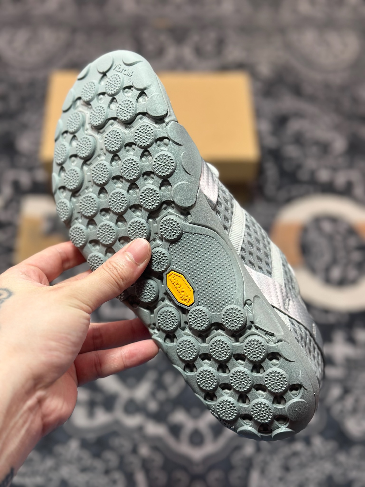 B0240 原装级别New Balance MT10 薄底赤足鞋 薄系扁鞋风 防滑耐磨 低帮 生活休闲鞋 男女同款 银灰色 MT10OAB