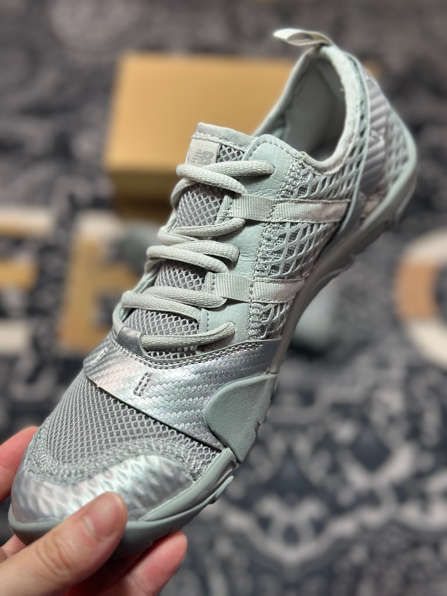 B0240 原装级别New Balance MT10 薄底赤足鞋 薄系扁鞋风 防滑耐磨 低帮 生活休闲鞋 男女同款 银灰色 MT10OAB