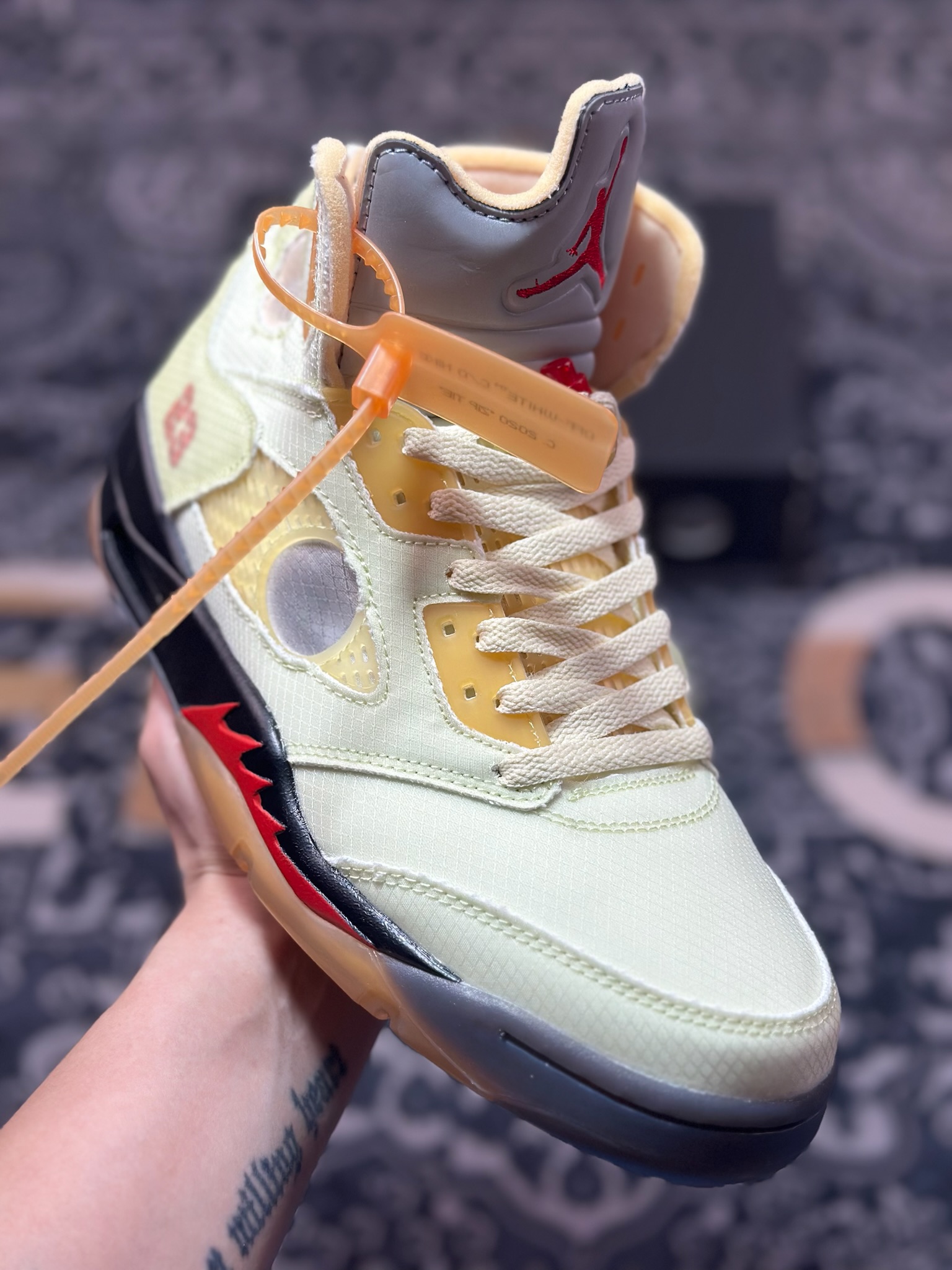 原厂级别 Off-White x Air Jordan Retro AJ5 OW联名奶黄蝉翼 氧化流川枫 DH8565-100