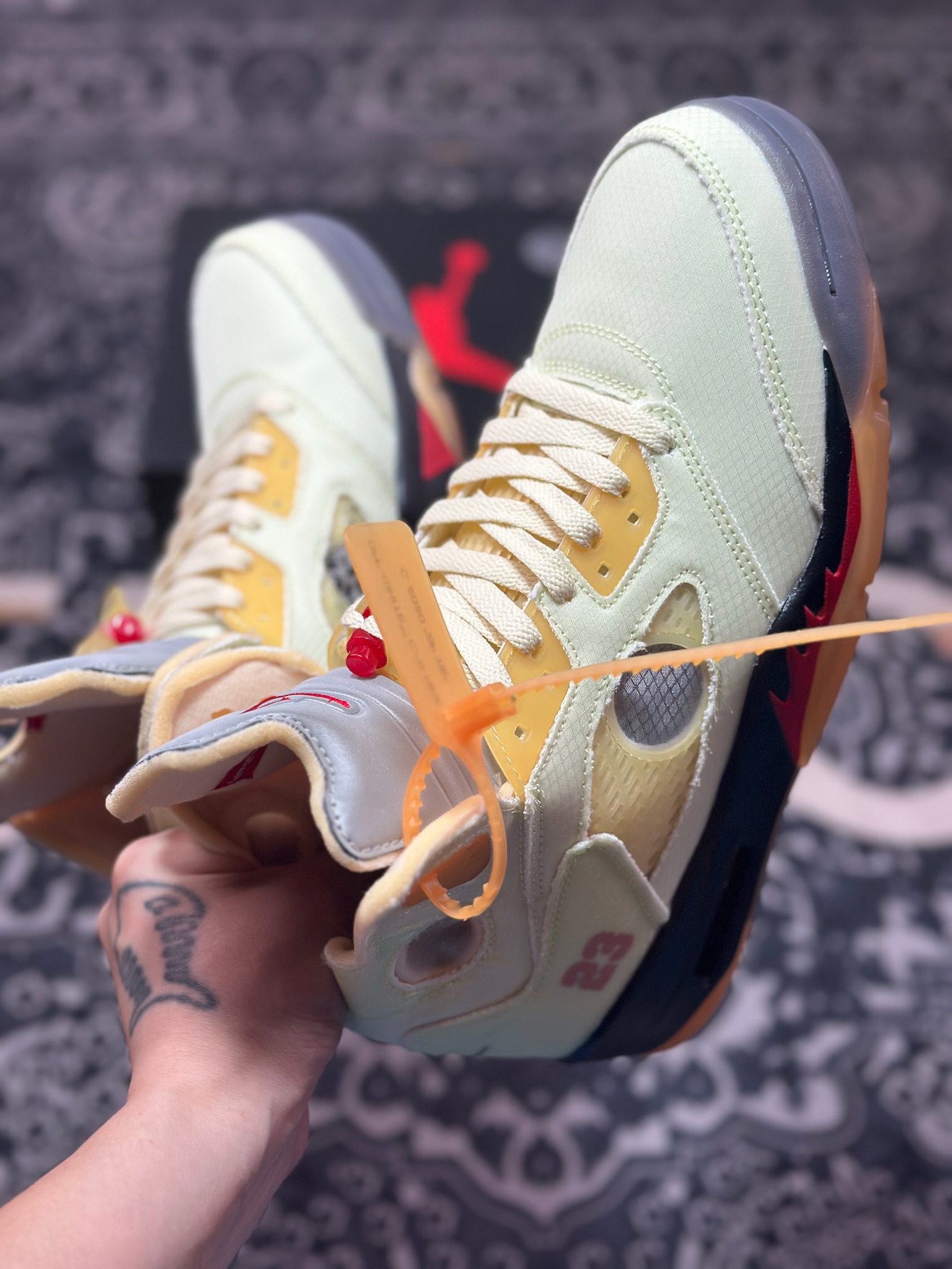 原厂级别 Off-White x Air Jordan Retro AJ5 OW联名奶黄蝉翼 氧化流川枫 DH8565-100