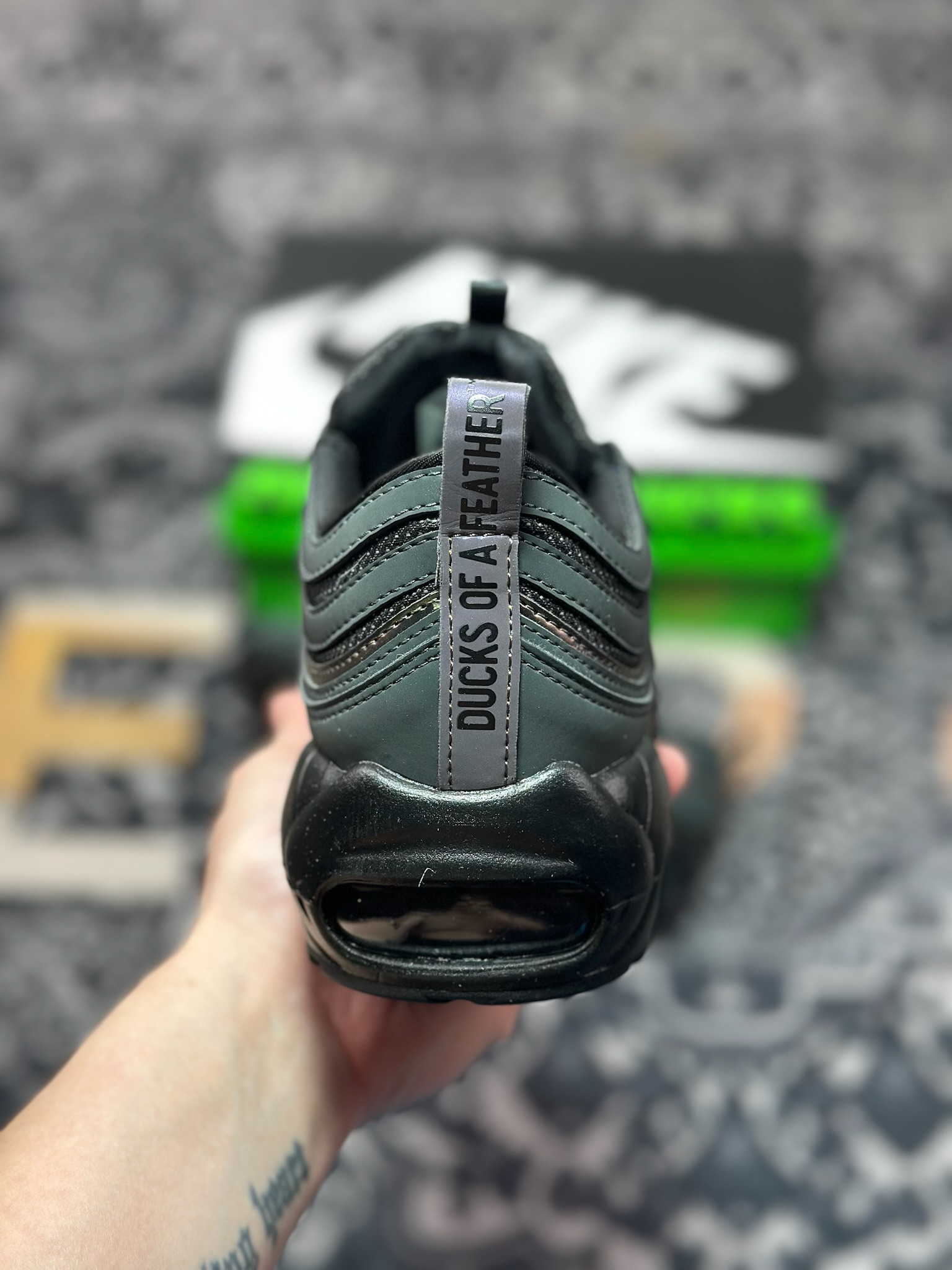 原装级别 Division St. x Nike Air Max 97 Ducks of a Feather Thunder 复刻黑灰复古休闲跑步鞋 II1711-900