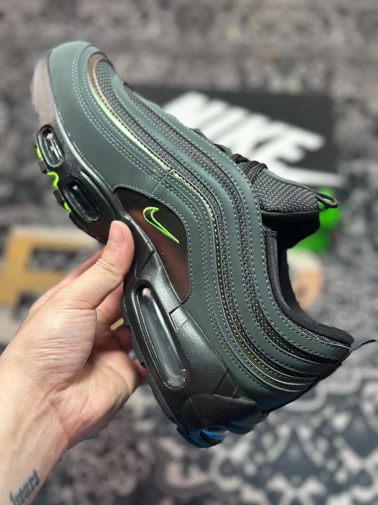 原装级别 Division St. x Nike Air Max 97 Ducks of a Feather Thunder 复刻黑灰复古休闲跑步鞋 II1711-900