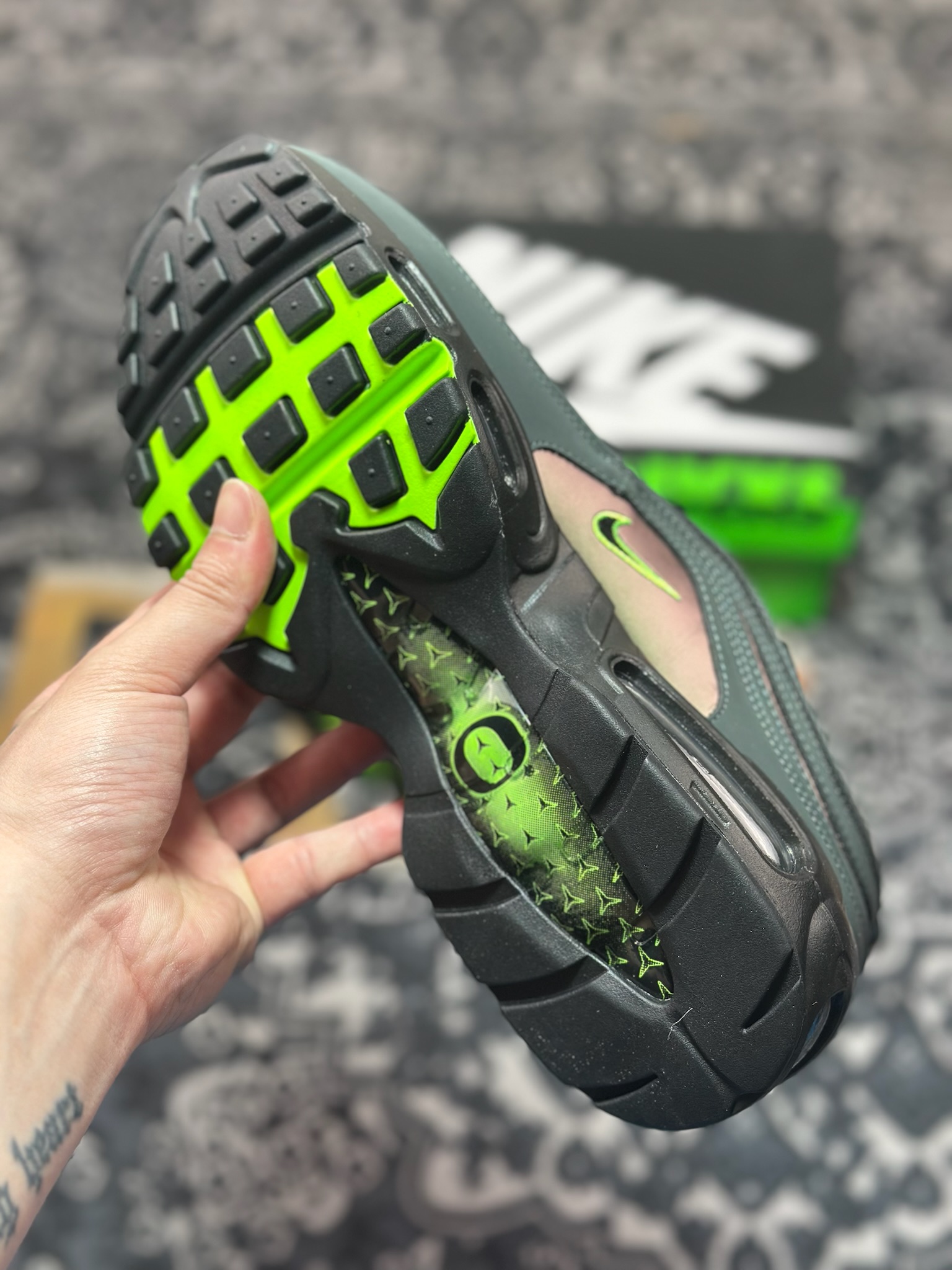 原装级别 Division St. x Nike Air Max 97 Ducks of a Feather Thunder 复刻黑灰复古休闲跑步鞋 II1711-900