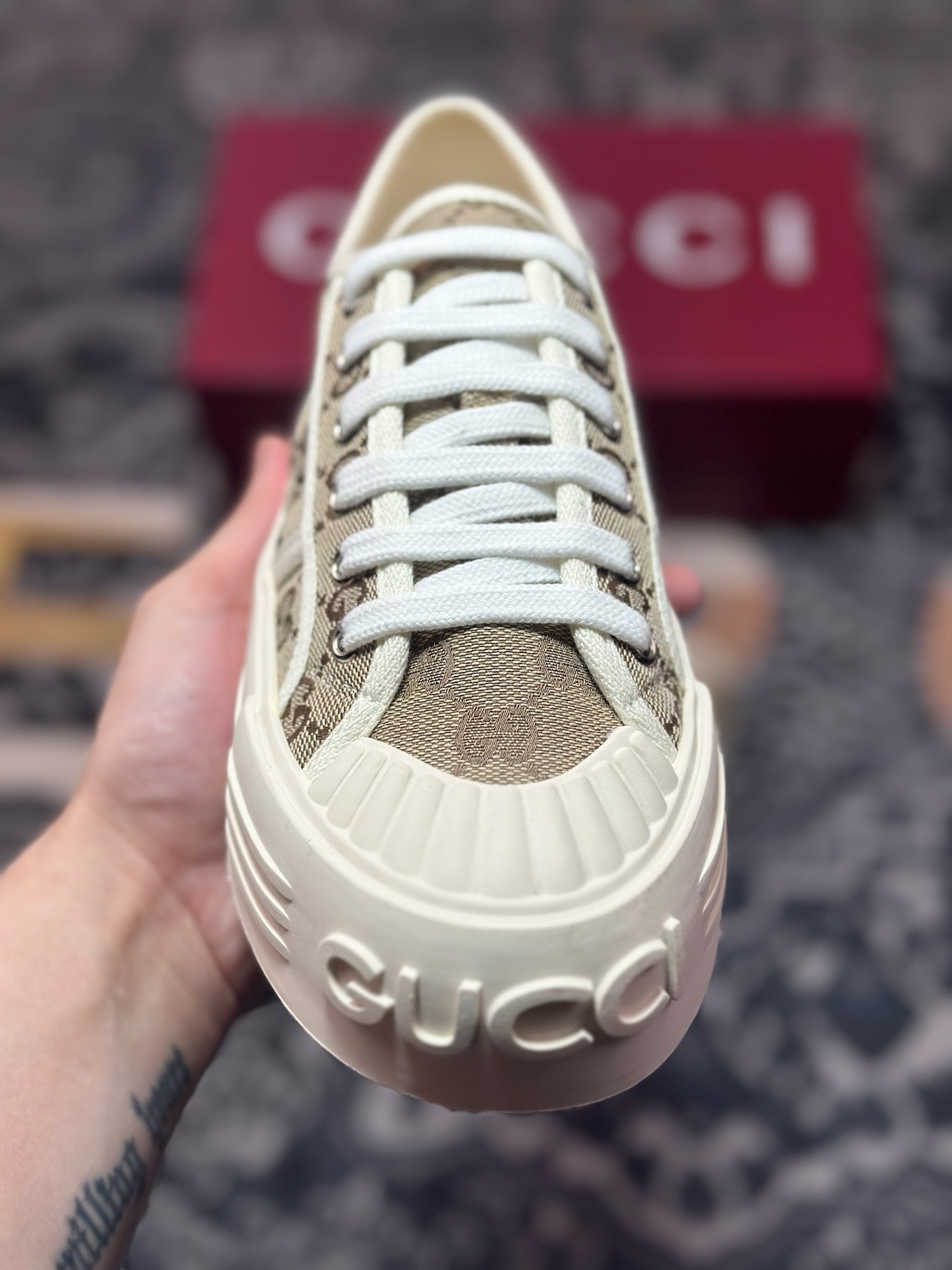 C0350 古驰Gucci Chunky Sneaker 1977厚底系列低帮运动板鞋“帆布乌木棕GG帆布”816879 FABZZ 9143