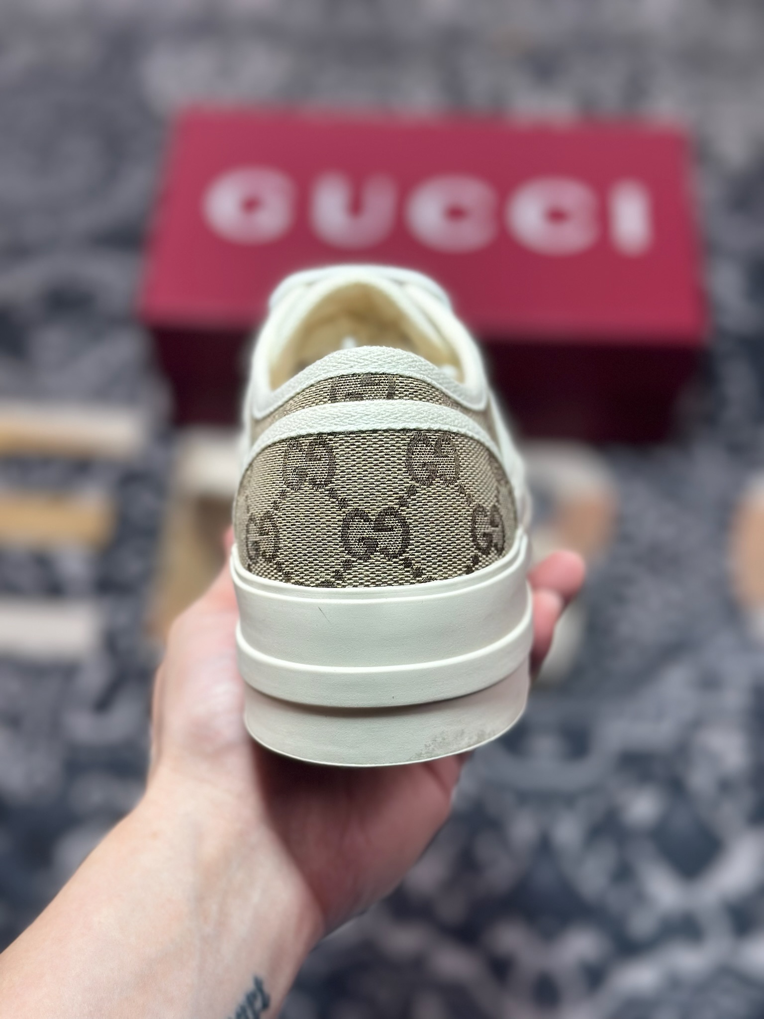 C0350 古驰Gucci Chunky Sneaker 1977厚底系列低帮运动板鞋“帆布乌木棕GG帆布”816879 FABZZ 9143