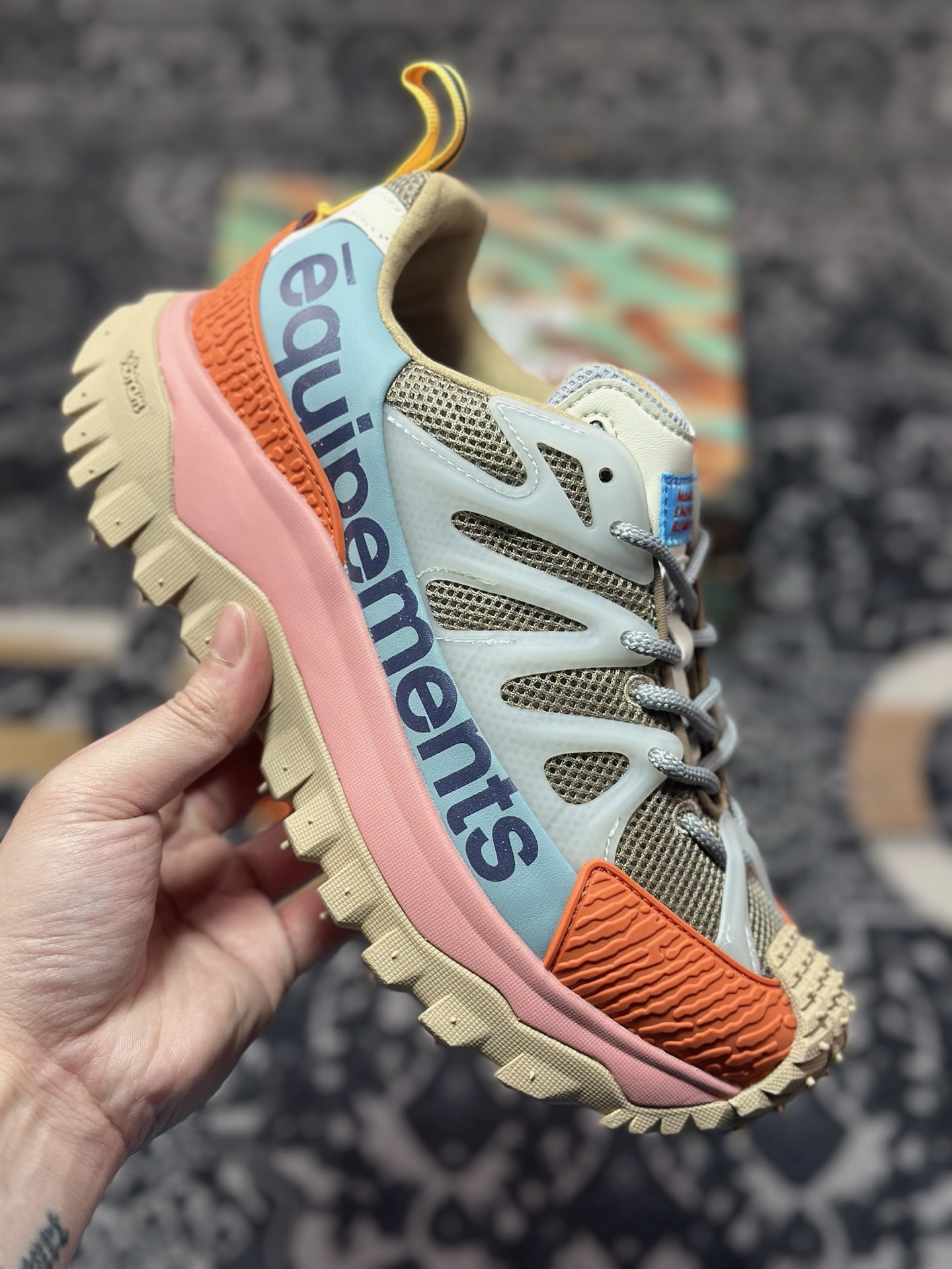 Salehe Bembury x Moncler Trailgrip Gore-Tex 越野旅行系列低帮登山运动鞋“藕粉橙浅灰蓝”K109A4M00130M6068P18