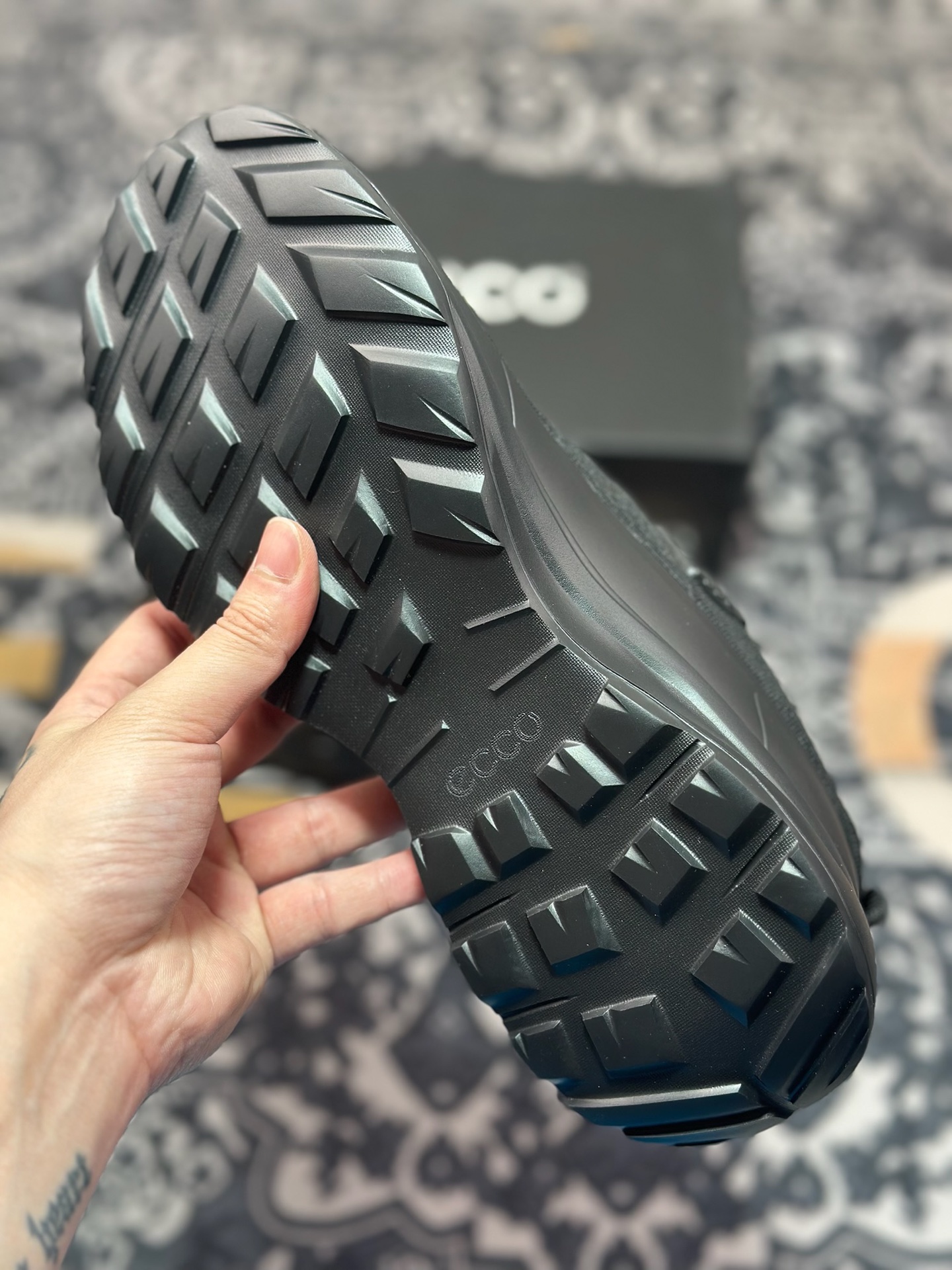 ECCO爱步25新款限定运动鞋男舒适时尚跑步鞋