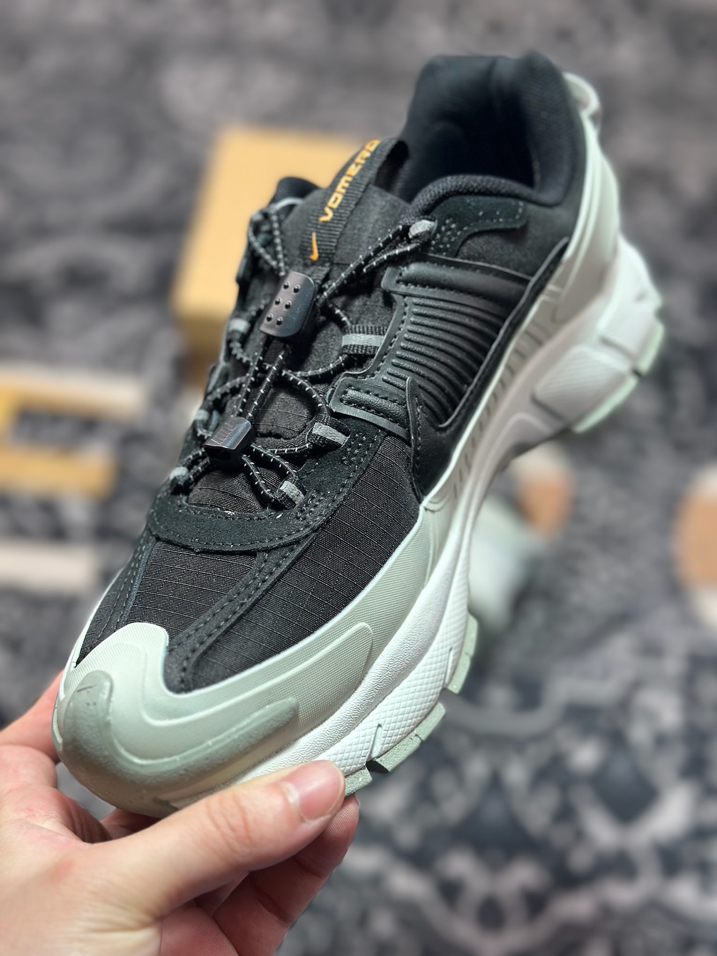 原厂级别 Nk Zoom Vomero Roam 马拉松复古五代休闲厚底增高运动慢跑老爹鞋 FV2295-001