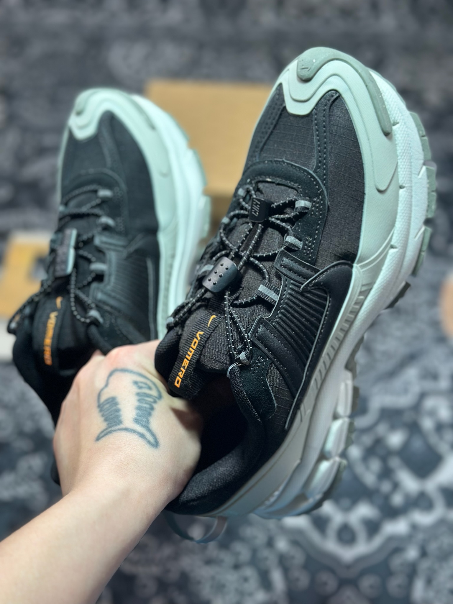 原厂级别 Nk Zoom Vomero Roam 马拉松复古五代休闲厚底增高运动慢跑老爹鞋 FV2295-001