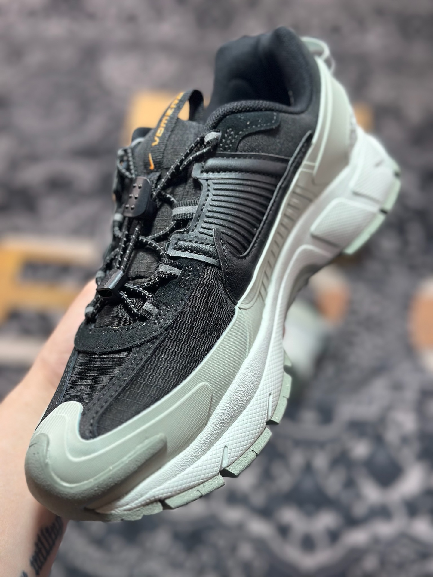 原厂级别 Nk Zoom Vomero Roam 马拉松复古五代休闲厚底增高运动慢跑老爹鞋 FV2295-001