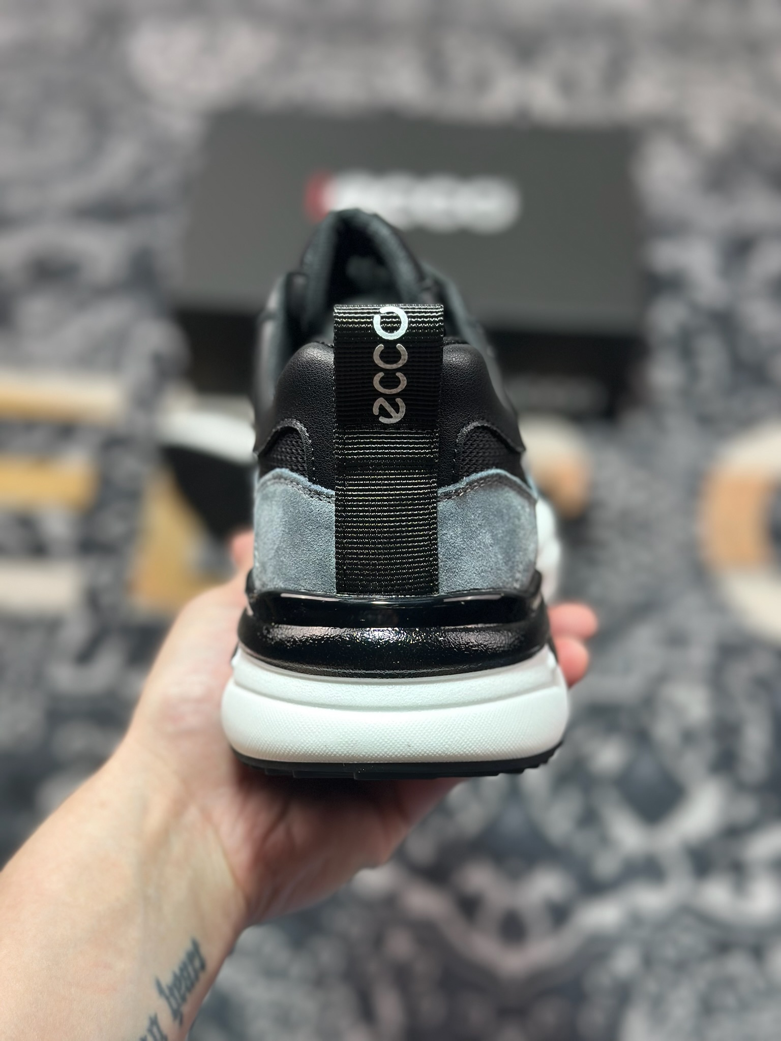 原装级别 ECCO爱步男鞋夏季新款时尚运动鞋 潮流拼接华夫鞋健步鞋 复古跑鞋老爹鞋