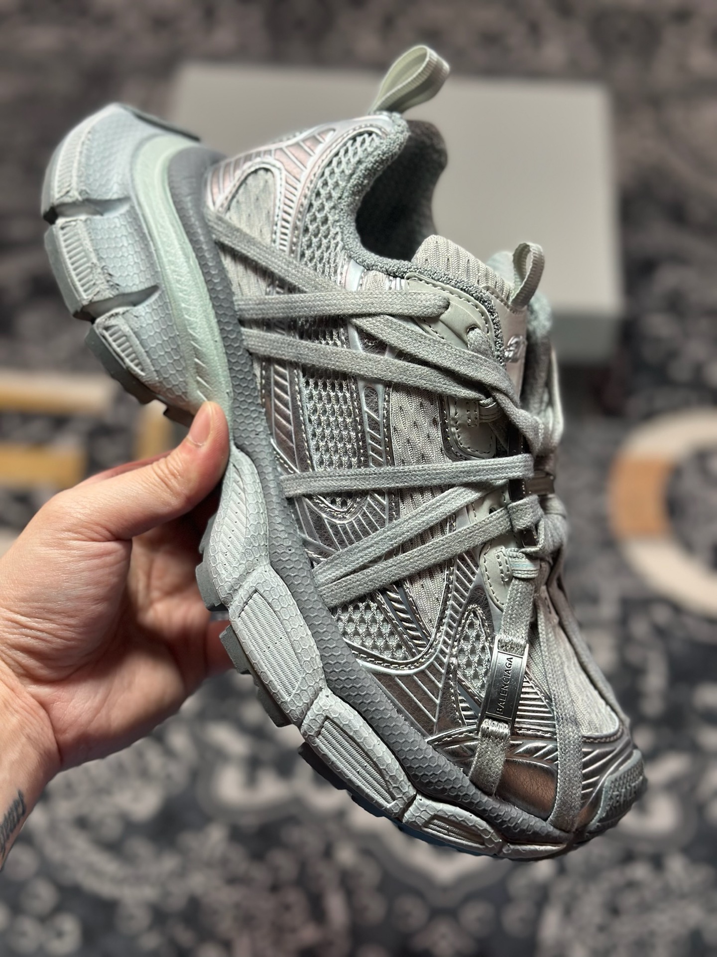 巴黎世家BALENCIAGA 3XL Sneakers 3+系列低帮复古阔型底姥爹风潮流百搭休闲慢跑鞋“枪色灰银木乃伊绑绳”825599 W3XCH 1101-Chinese UA Cheap High Quatity Brand Clothes Bags handbags Sneakers wholesale wholesaler seller from China Factory suppliers Fashion Clothing Shoes best Quality Beautiful Price 巴黎世家BALENCIAGA 3XL Sneakers 3+系列低帮复古阔型底姥爹风潮流百搭休闲慢跑鞋“枪色灰银木乃伊绑绳”825599 W3XCH 1101