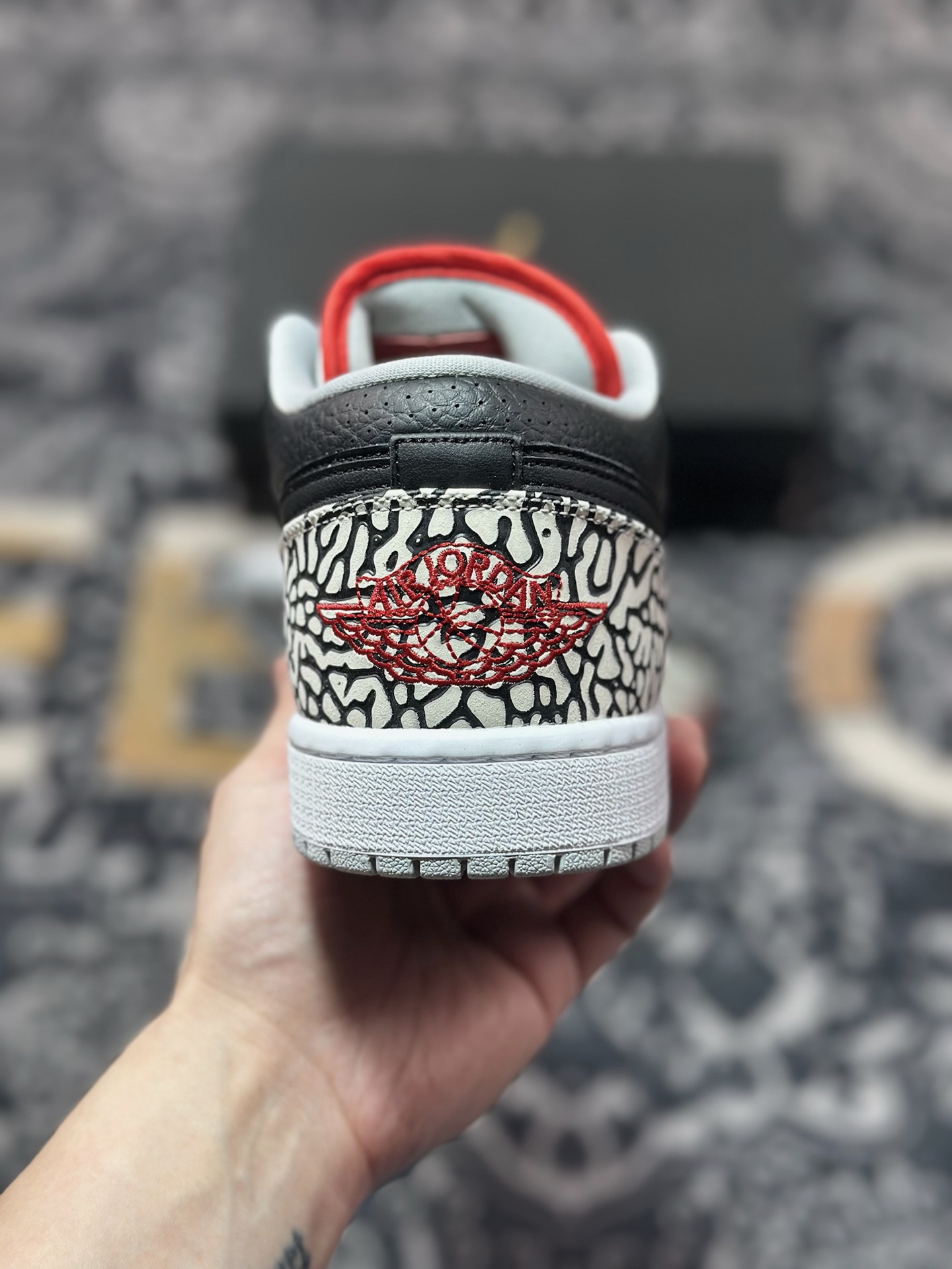 原装级别 Air Jordan 1 Low 黑灰石斑纹 338145-062-Chinese UA Cheap High Quatity Brand Clothes Bags handbags Sneakers wholesale wholesaler seller from China Factory suppliers Fashion Clothing Shoes best Quality Beautiful Price 原装级别 Air Jordan 1 Low 黑灰石斑纹 338145-062