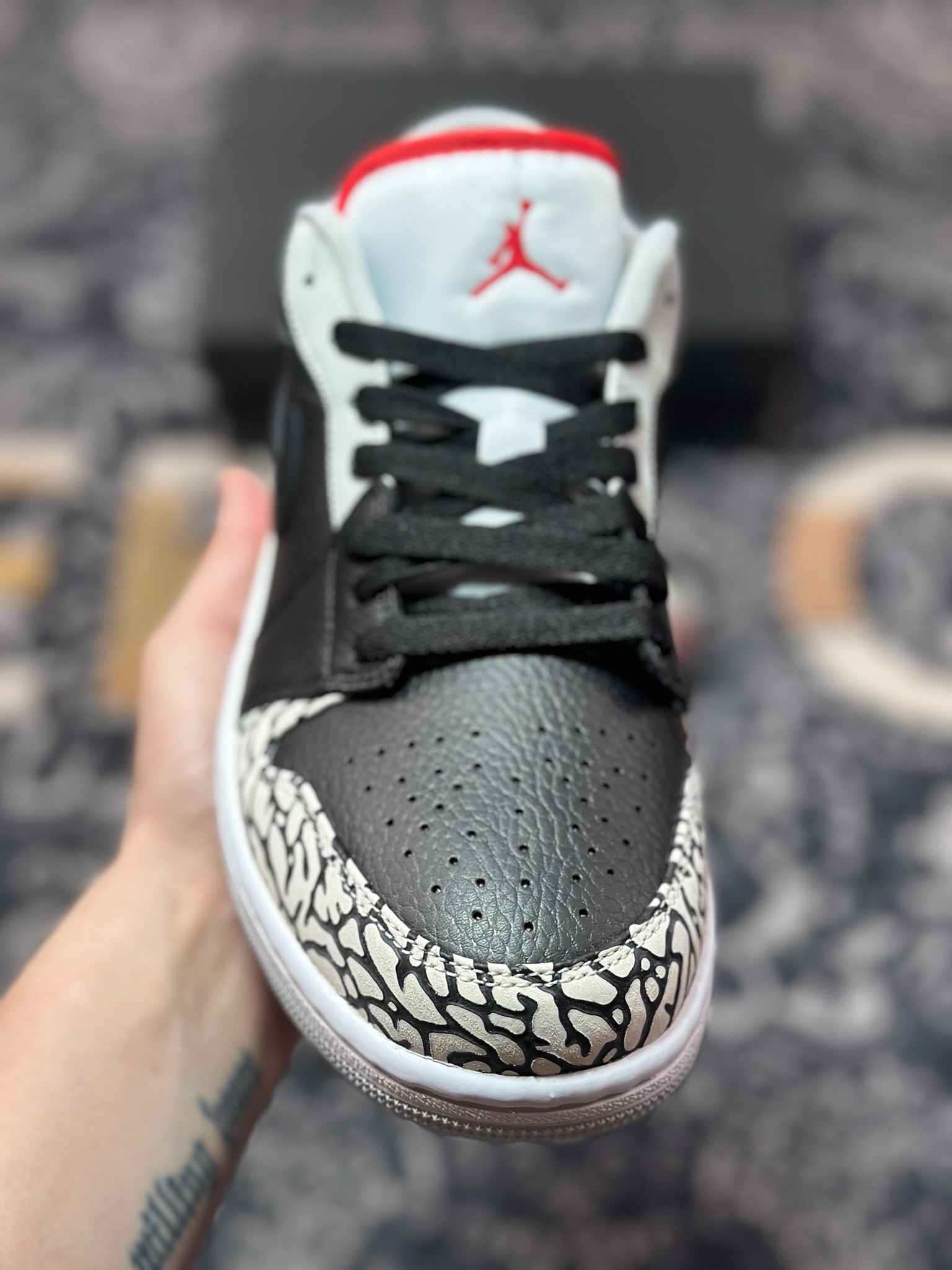 原装级别 Air Jordan 1 Low 黑灰石斑纹 338145-062-Chinese UA Cheap High Quatity Brand Clothes Bags handbags Sneakers wholesale wholesaler seller from China Factory suppliers Fashion Clothing Shoes best Quality Beautiful Price 原装级别 Air Jordan 1 Low 黑灰石斑纹 338145-062