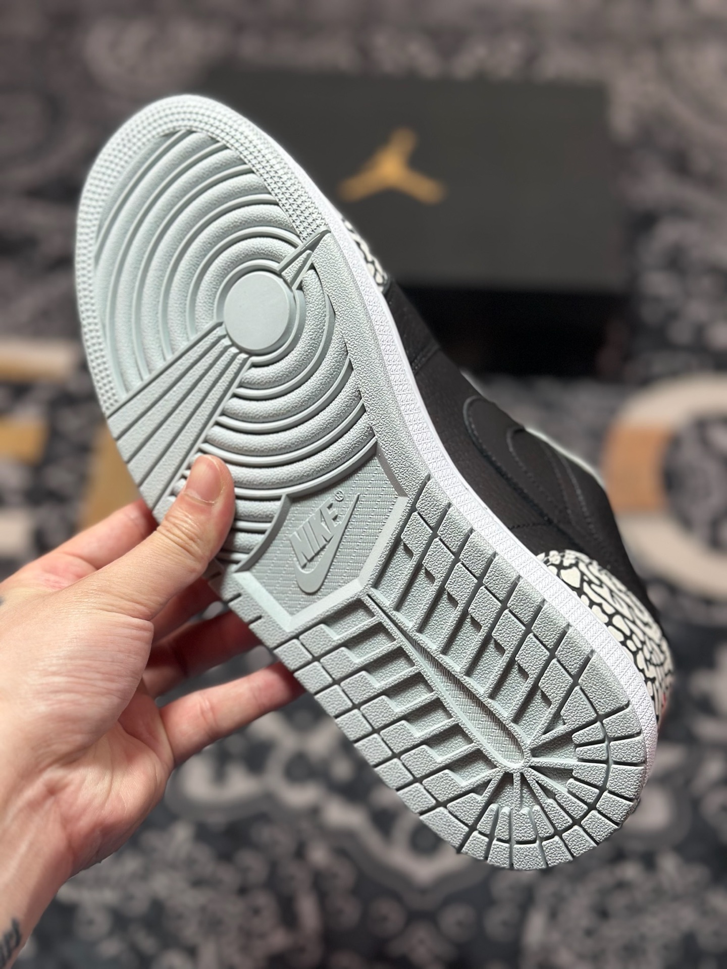 原装级别 Air Jordan 1 Low 黑灰石斑纹 338145-062-Chinese UA Cheap High Quatity Brand Clothes Bags handbags Sneakers wholesale wholesaler seller from China Factory suppliers Fashion Clothing Shoes best Quality Beautiful Price 原装级别 Air Jordan 1 Low 黑灰石斑纹 338145-062