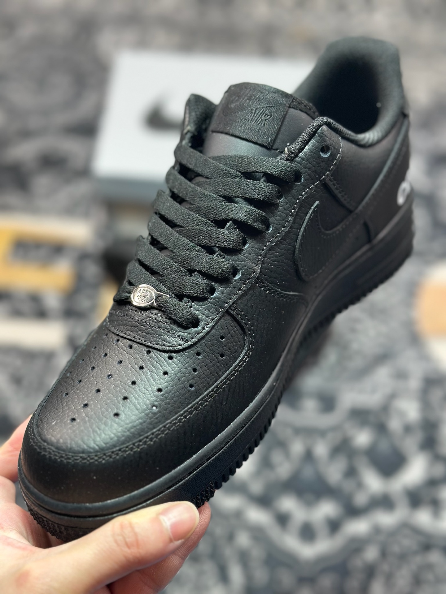 原装级别 CDG x Air Force 1 Low 黑色  IB9949-001