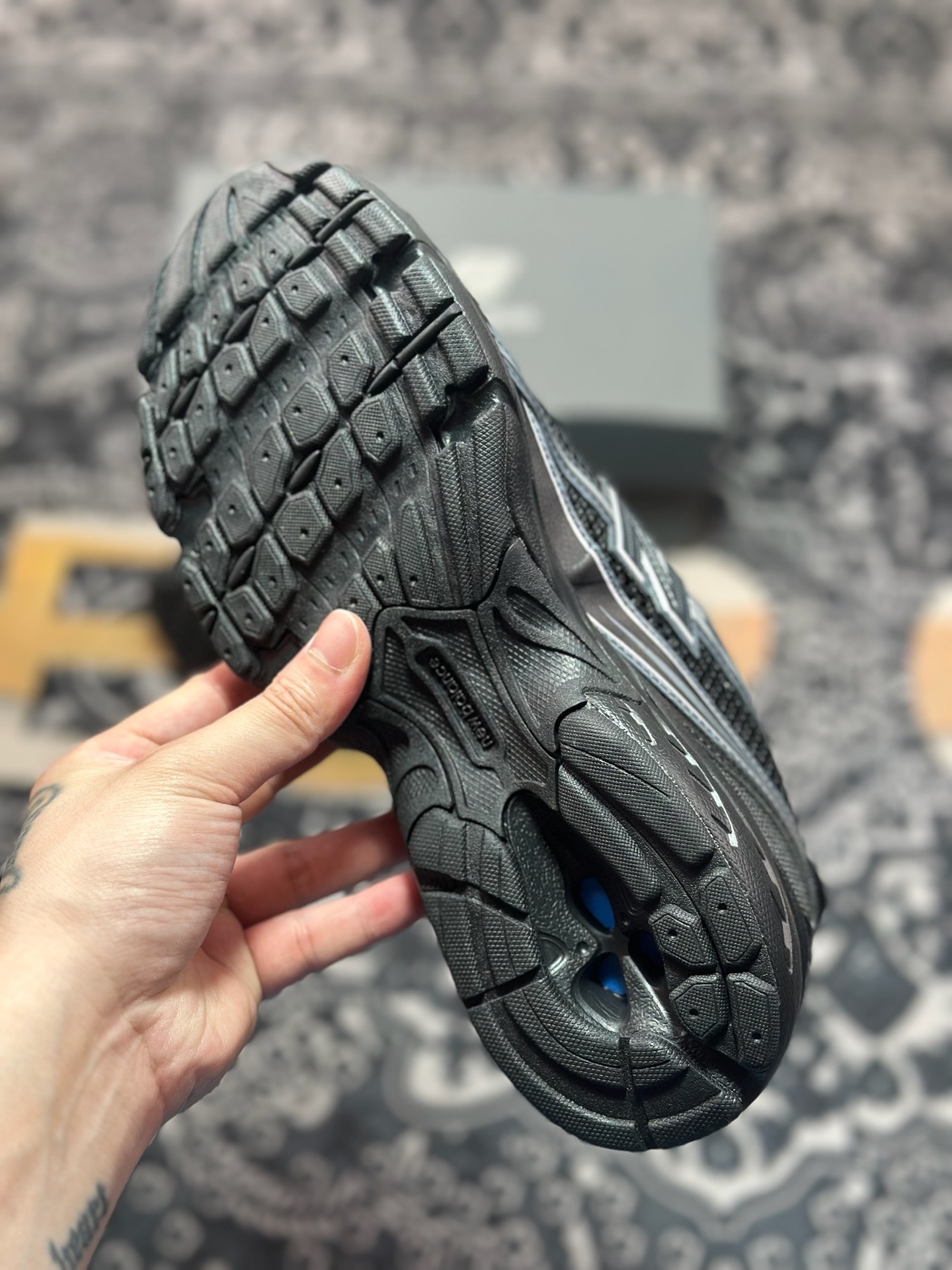 原装级别 New Balance NB740 轻便复古休闲运动跑步鞋 U740BM2-Chinese UA Cheap High Quatity Brand Clothes Bags handbags Sneakers wholesale wholesaler seller from China Factory suppliers Fashion Clothing Shoes best Quality Beautiful Price 原装级别 New Balance NB740 轻便复古休闲运动跑步鞋 U740BM2