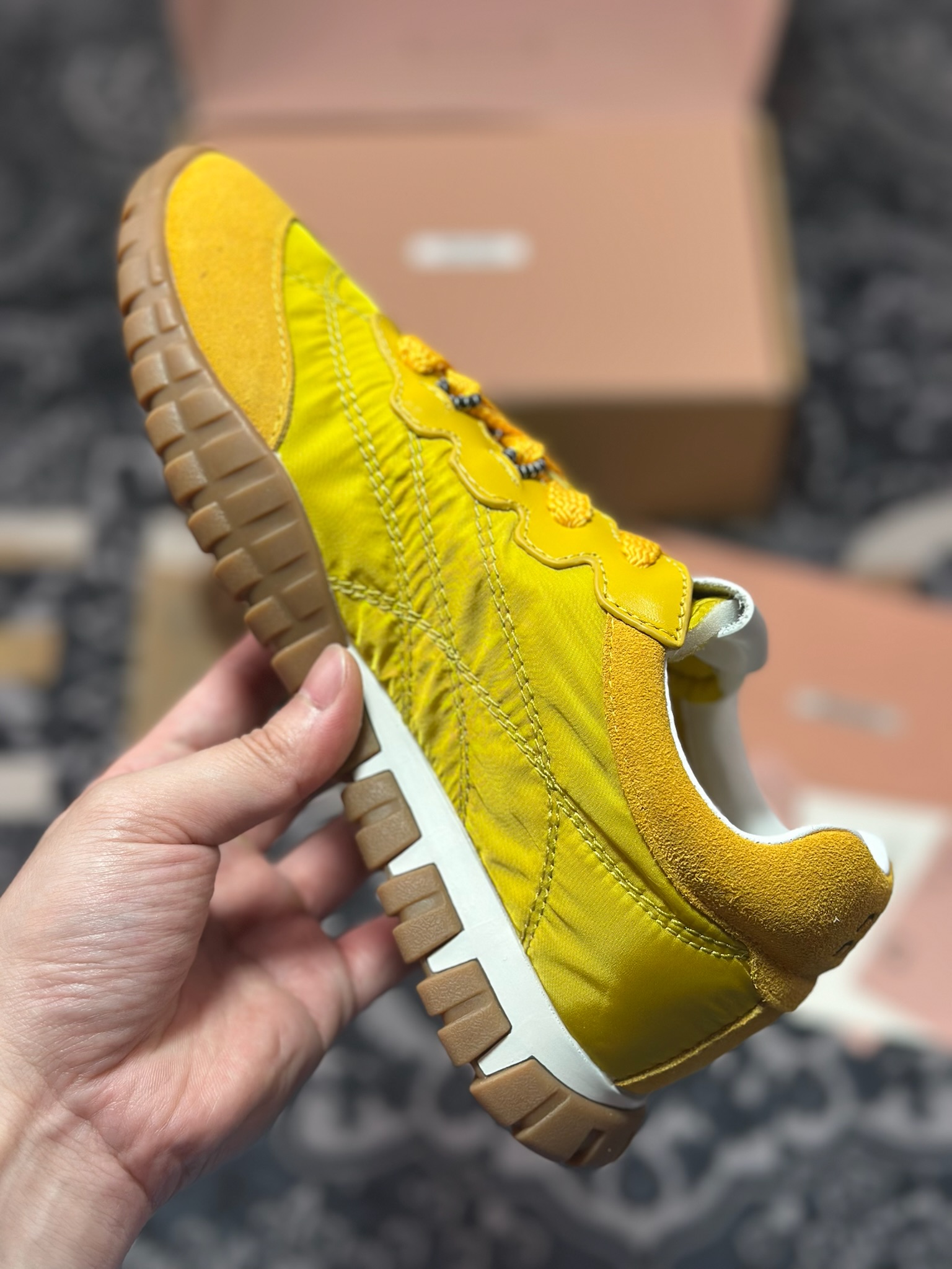 缪缪/MiuMiu Tyre Low Sneakers 泰尔系列低帮复古百搭德训风休闲板鞋-Chinese UA Cheap High Quatity Brand Clothes Bags handbags Sneakers wholesale wholesaler seller from China Factory suppliers Fashion Clothing Shoes best Quality Beautiful Price 缪缪/MiuMiu Tyre Low Sneakers 泰尔系列低帮复古百搭德训风休闲板鞋