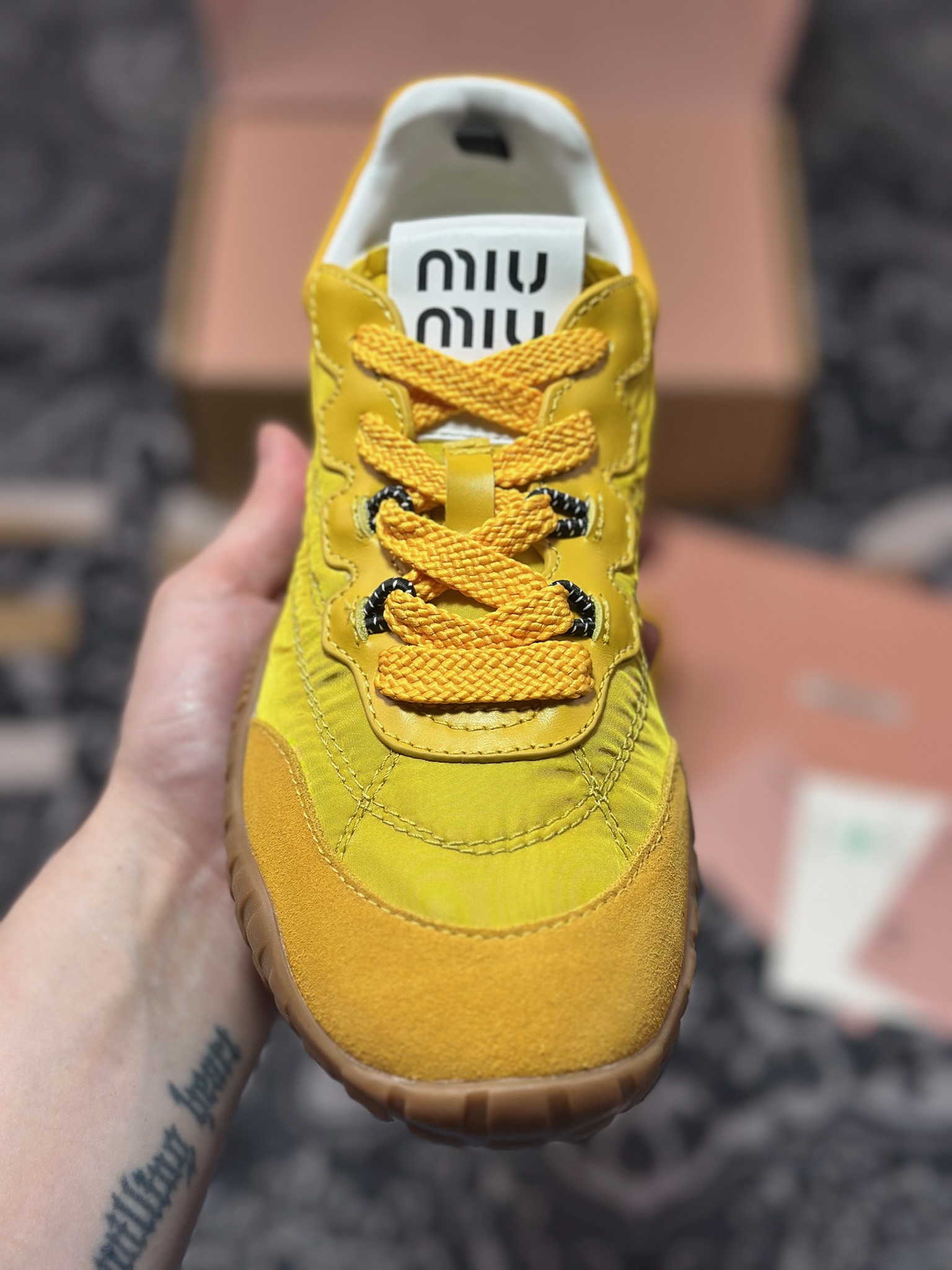 缪缪/MiuMiu Tyre Low Sneakers 泰尔系列低帮复古百搭德训风休闲板鞋-Chinese UA Cheap High Quatity Brand Clothes Bags handbags Sneakers wholesale wholesaler seller from China Factory suppliers Fashion Clothing Shoes best Quality Beautiful Price 缪缪/MiuMiu Tyre Low Sneakers 泰尔系列低帮复古百搭德训风休闲板鞋