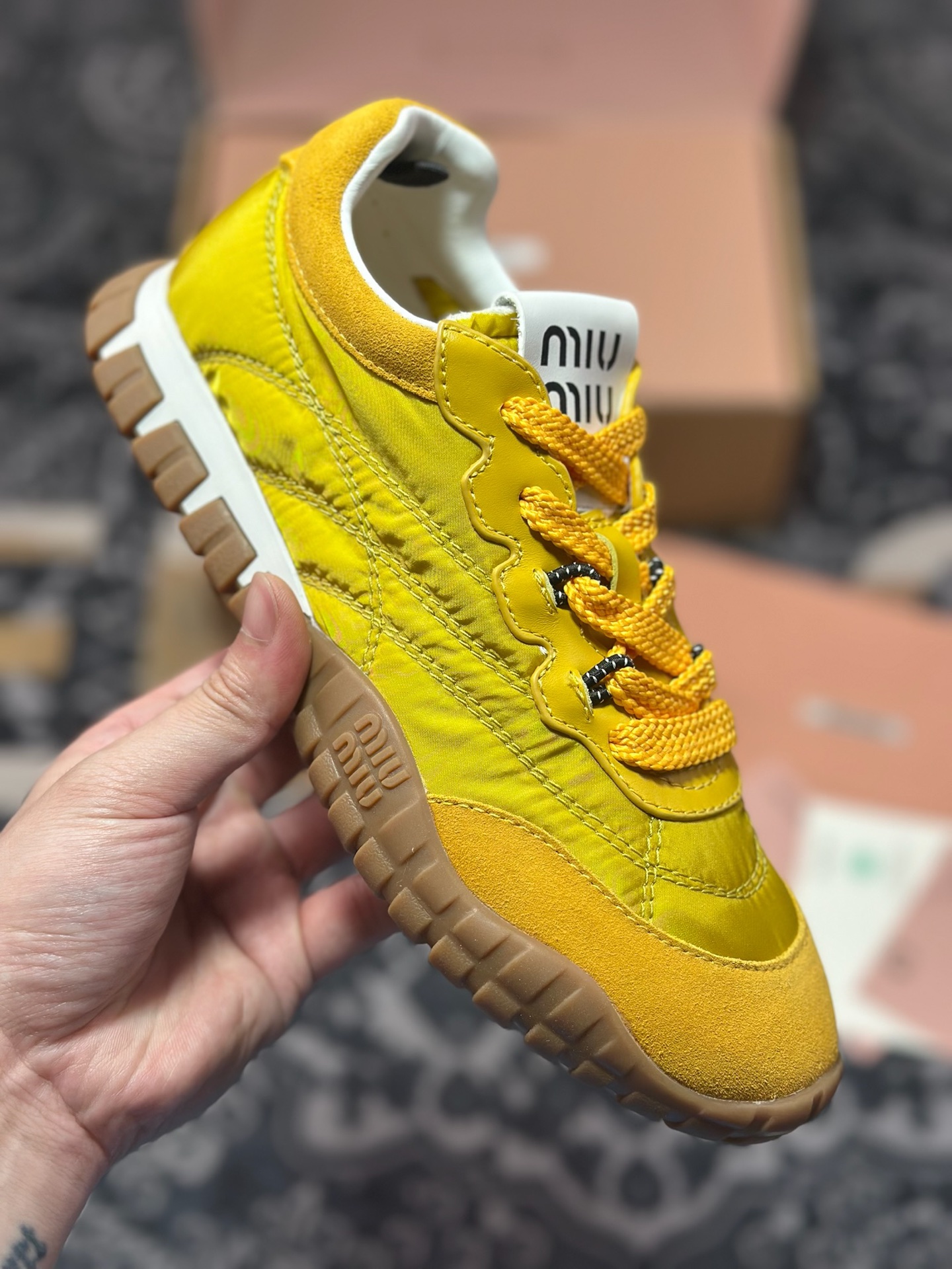 缪缪/MiuMiu Tyre Low Sneakers 泰尔系列低帮复古百搭德训风休闲板鞋-Chinese UA Cheap High Quatity Brand Clothes Bags handbags Sneakers wholesale wholesaler seller from China Factory suppliers Fashion Clothing Shoes best Quality Beautiful Price 缪缪/MiuMiu Tyre Low Sneakers 泰尔系列低帮复古百搭德训风休闲板鞋