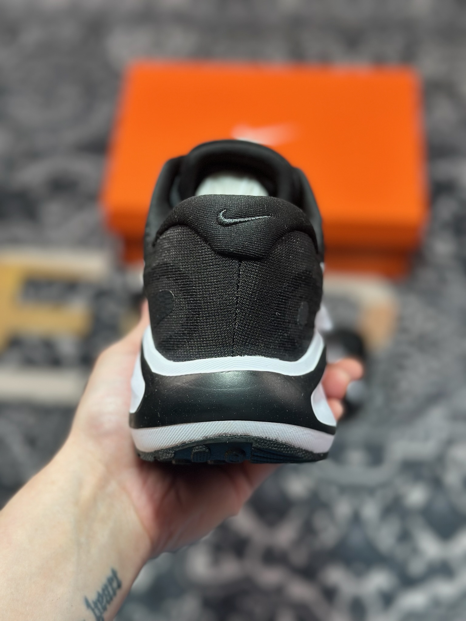 原厂级别 NK Journey Run 舒适简约轻质缓震休闲运动跑步鞋  FN0288-001