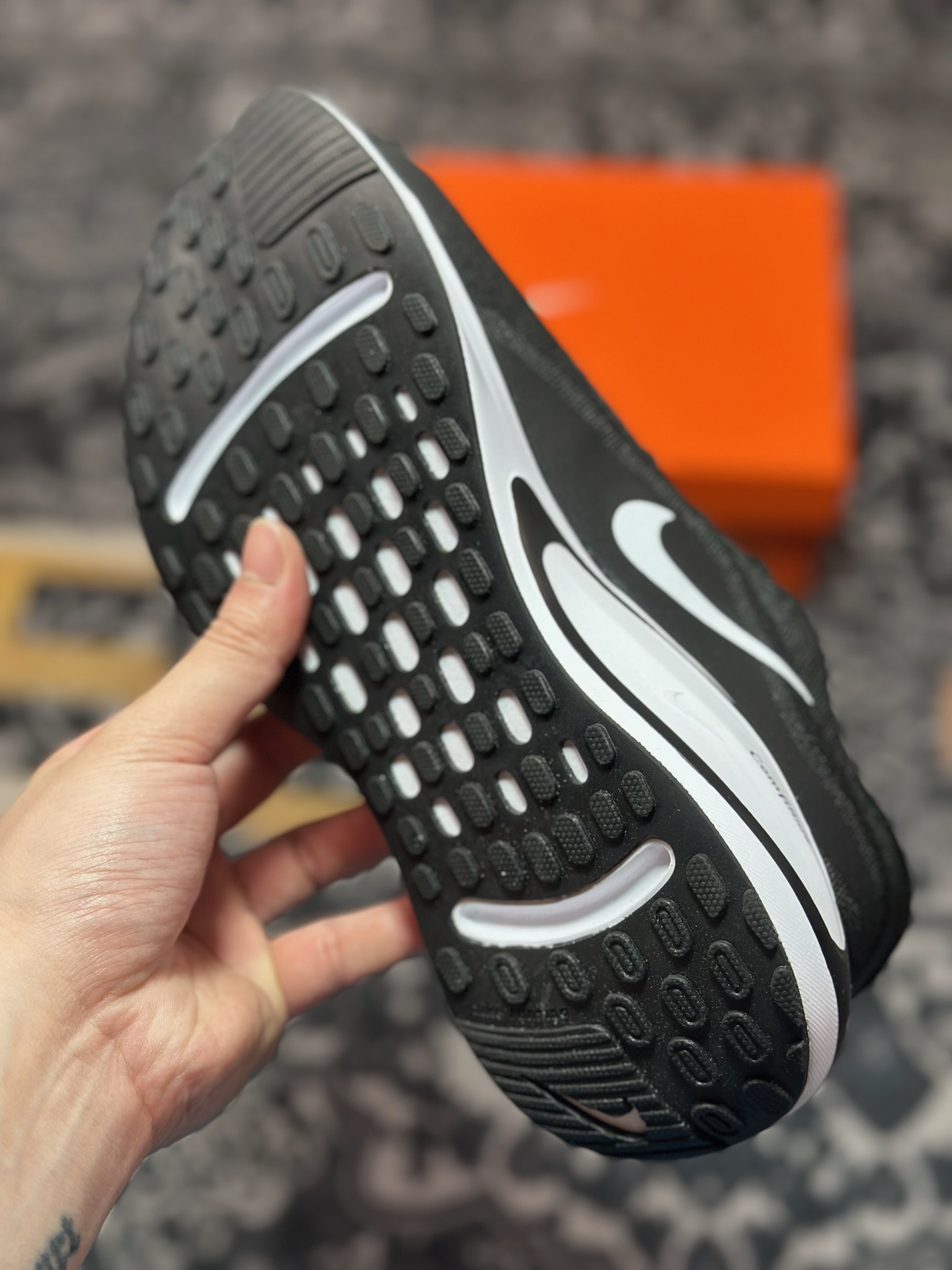 原厂级别 NK Journey Run 舒适简约轻质缓震休闲运动跑步鞋  FN0288-001