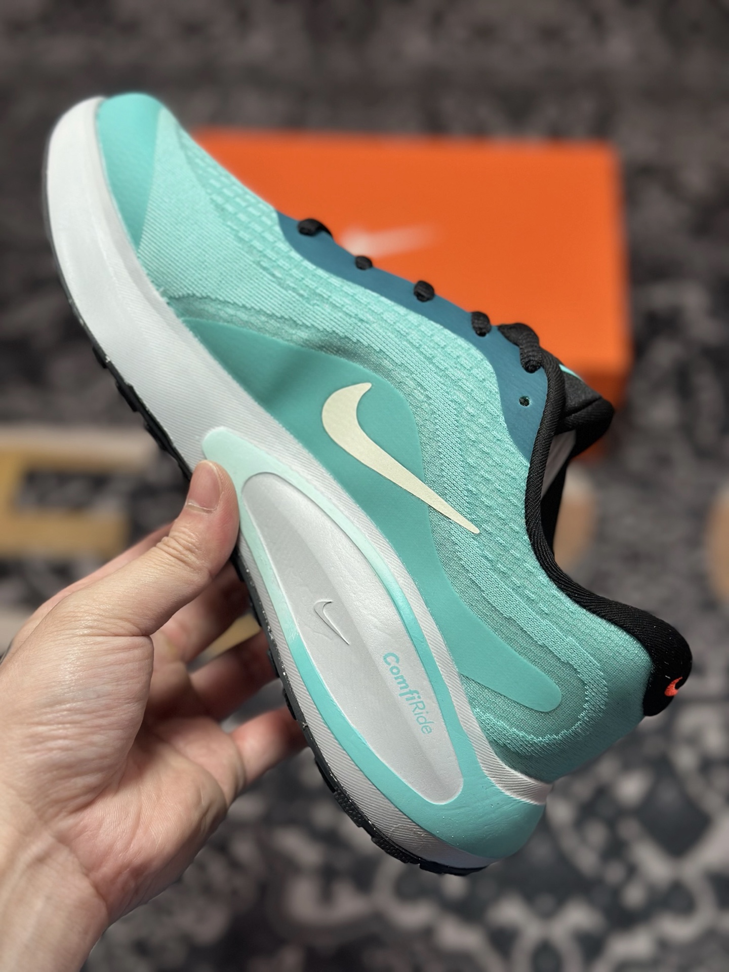 原厂级别 NK Journey Run 舒适简约轻质缓震休闲运动跑步鞋 FN0288-300