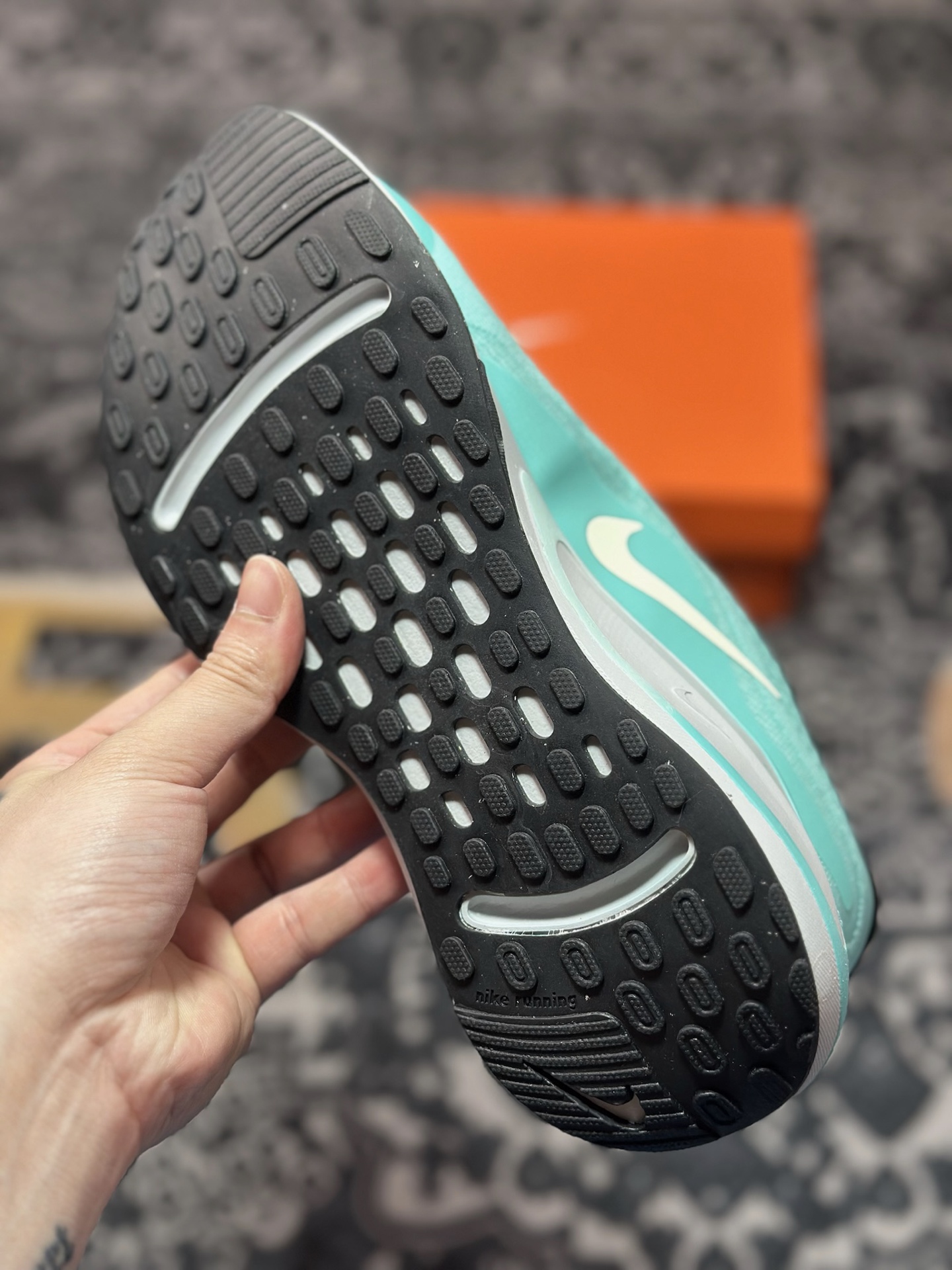 原厂级别 NK Journey Run 舒适简约轻质缓震休闲运动跑步鞋 FN0288-300