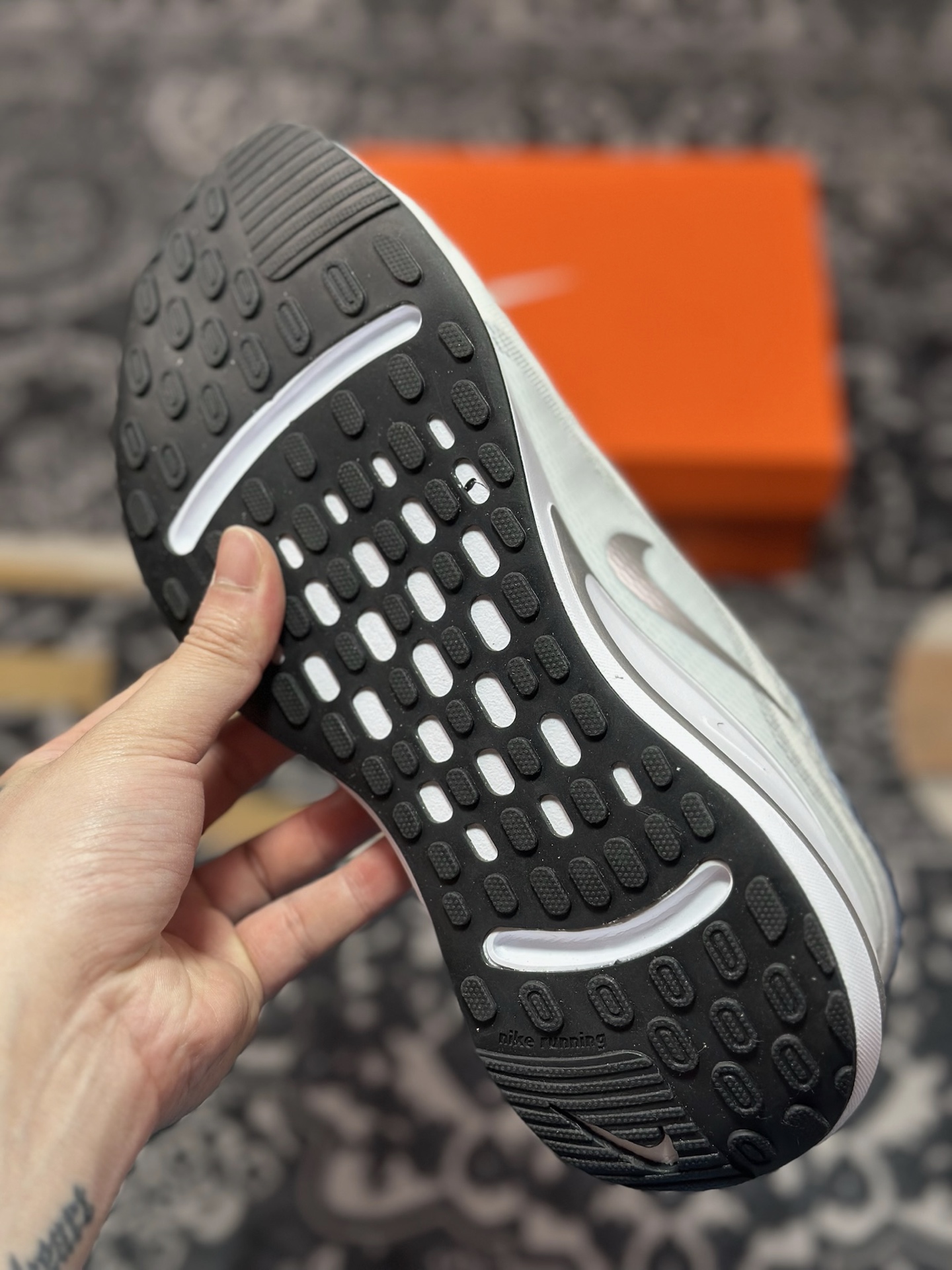 原厂级别 NK Journey Run 舒适简约轻质缓震休闲运动跑步鞋 FN0228-104-Chinese UA Cheap High Quatity Brand Clothes Bags handbags Sneakers wholesale wholesaler seller from China Factory suppliers Fashion Clothing Shoes best Quality Beautiful Price 原厂级别 NK Journey Run 舒适简约轻质缓震休闲运动跑步鞋 FN0228-104