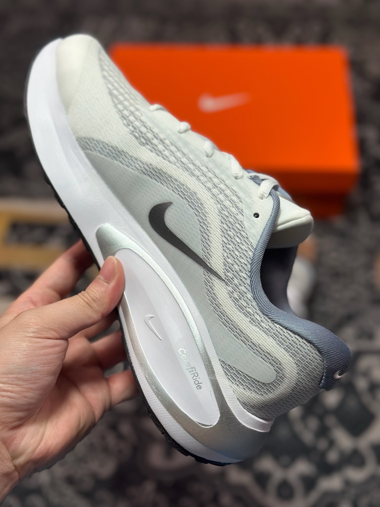 原厂级别 NK Journey Run 舒适简约轻质缓震休闲运动跑步鞋 FN0228-104-Chinese UA Cheap High Quatity Brand Clothes Bags handbags Sneakers wholesale wholesaler seller from China Factory suppliers Fashion Clothing Shoes best Quality Beautiful Price 原厂级别 NK Journey Run 舒适简约轻质缓震休闲运动跑步鞋 FN0228-104