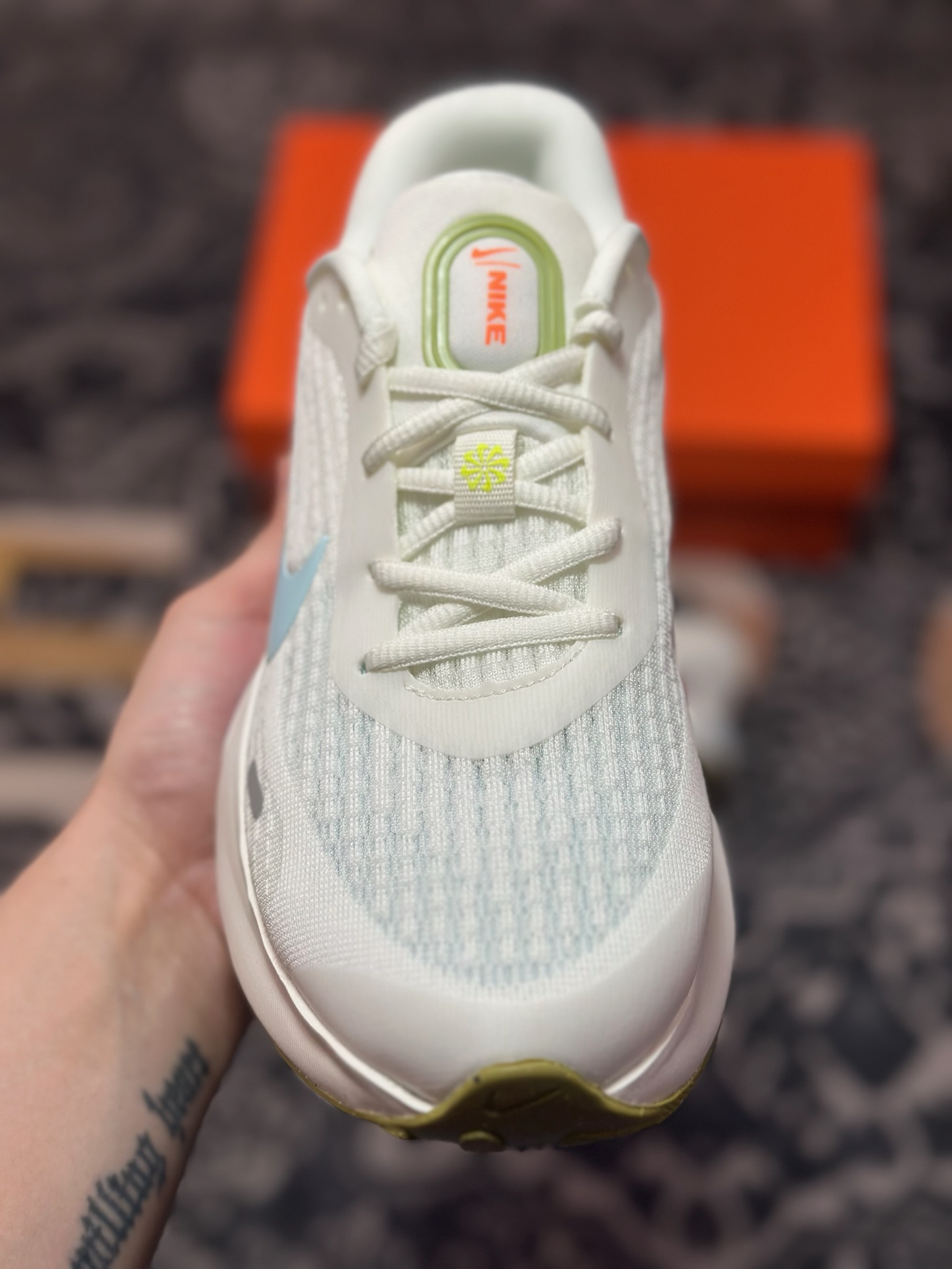 原厂级别 NK Journey Run 舒适简约轻质缓震休闲运动跑步鞋  HV1798-141