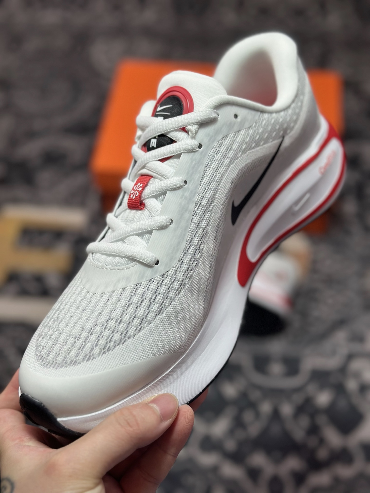 原厂级别 NK Journey Run 舒适简约轻质缓震休闲运动跑步鞋  FN0228-103