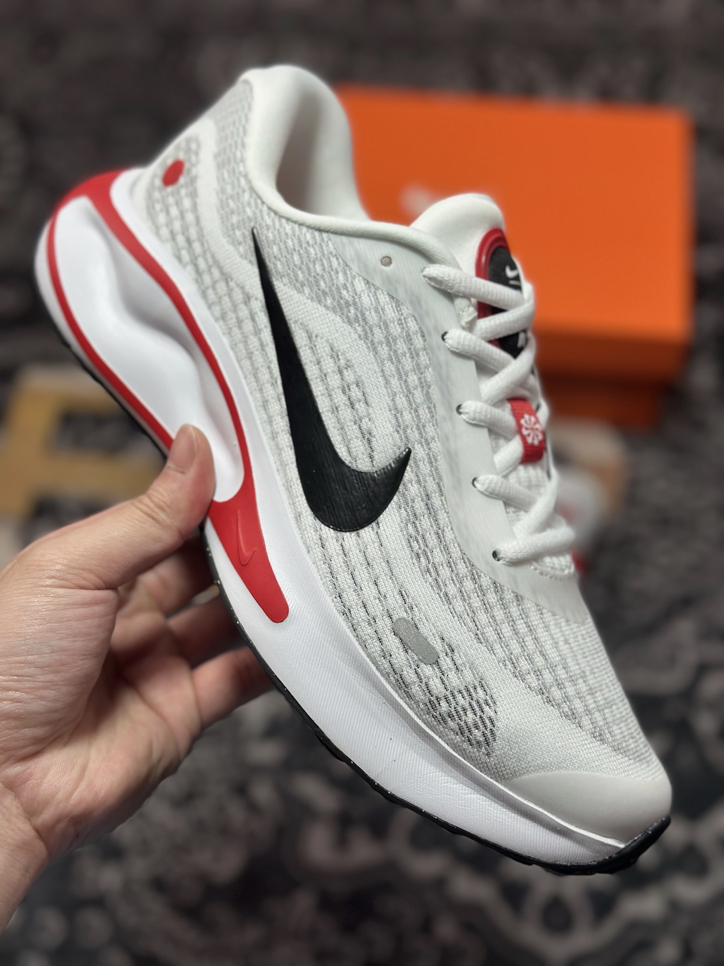 原厂级别 NK Journey Run 舒适简约轻质缓震休闲运动跑步鞋  FN0228-103