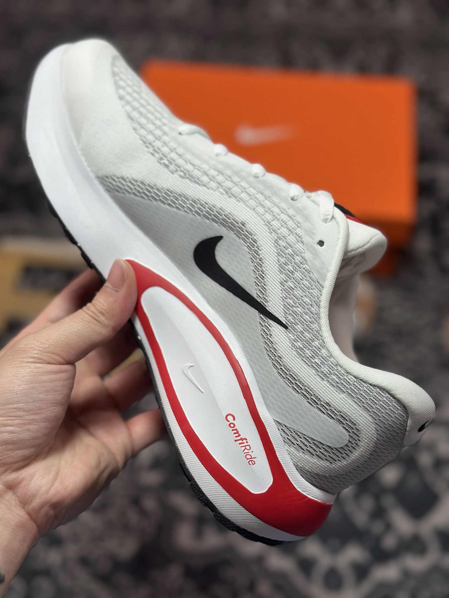 原厂级别 NK Journey Run 舒适简约轻质缓震休闲运动跑步鞋  FN0228-103